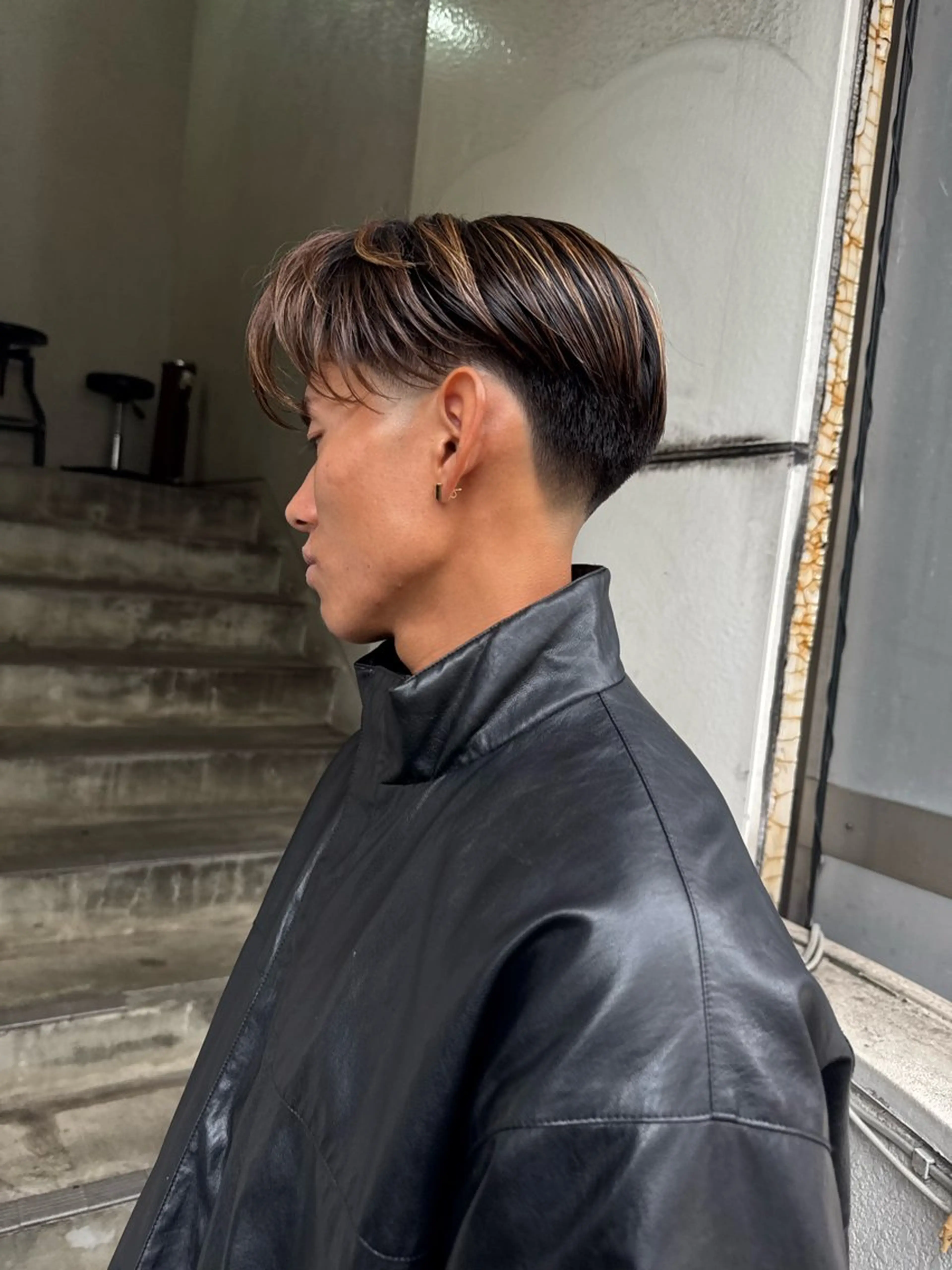 ショート メンズ センターパート フェードカット メンズ韓国風 メンズショート スキンフェード カット トリートメント 💈メンズ特化💈 TASUKUのヘアスタイル