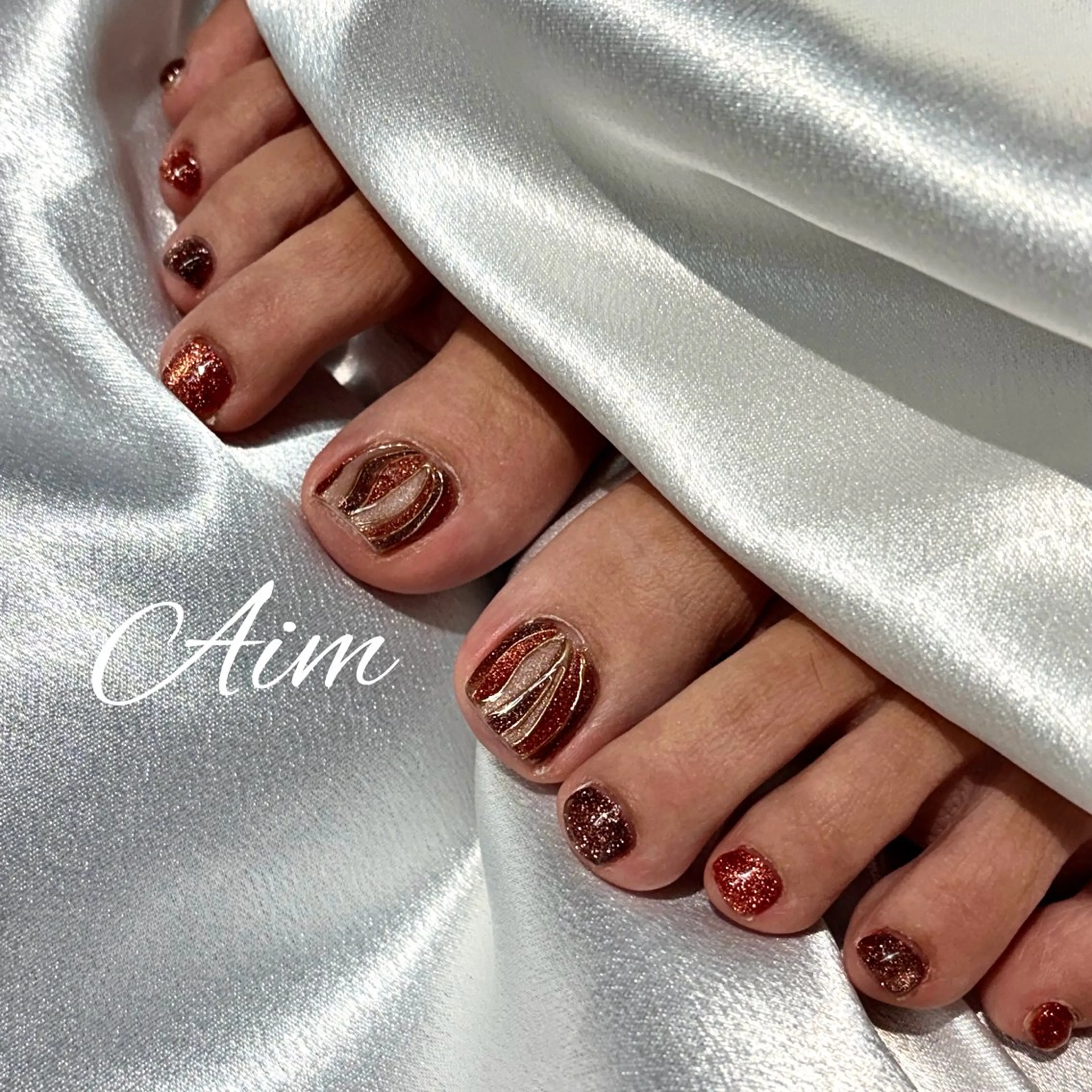 ネイル フットネイル ネイルサロンAim河原町[ヘアセット　ヘアエクステ　着付　専門店]所属・Aim🌿 kanaのネイルデザイン