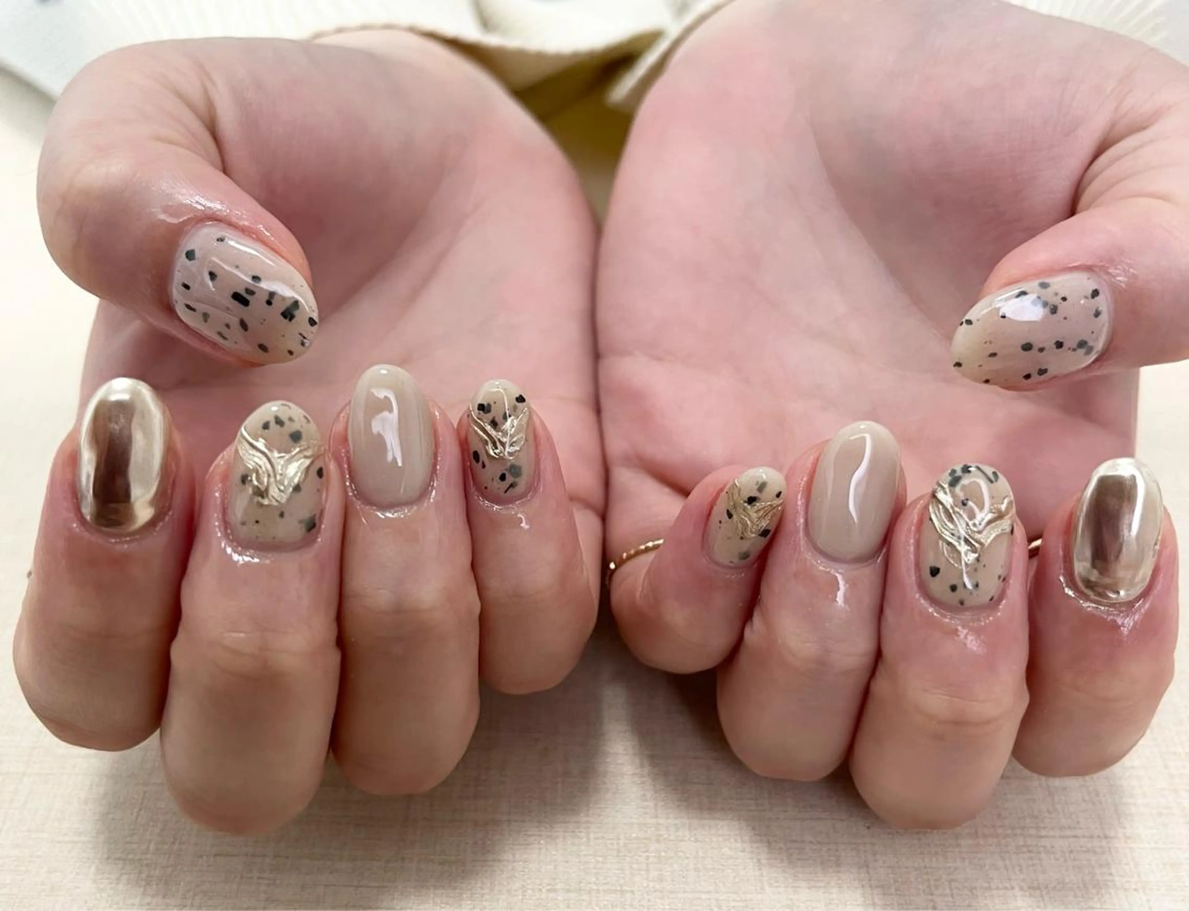 ネイル ミラーネイル ニュアンスネイル ハンドネイル わたなべ さやかのネイルデザイン