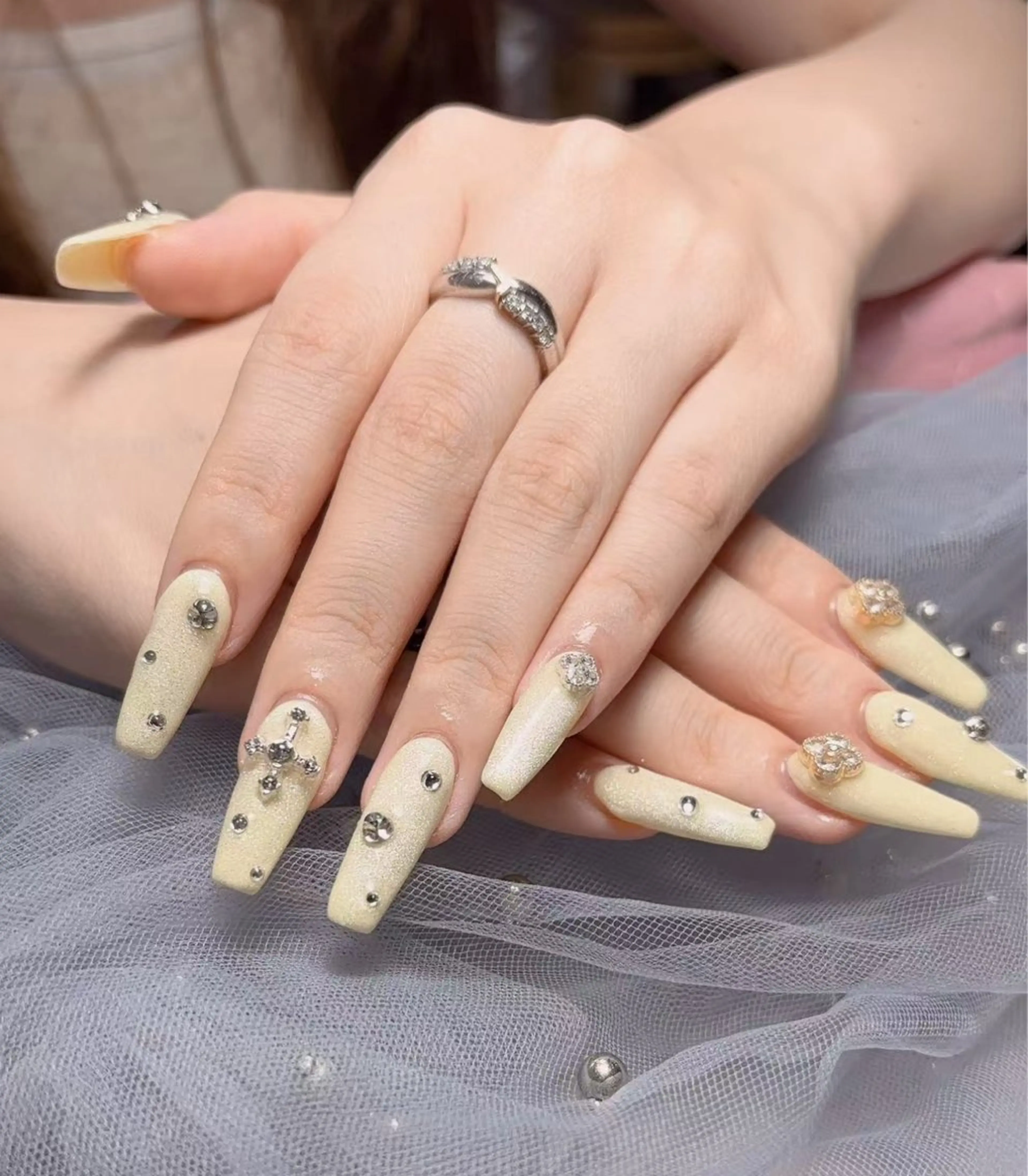 ネイル ハンドネイル ハンドケア みなみ 。のネイルデザイン