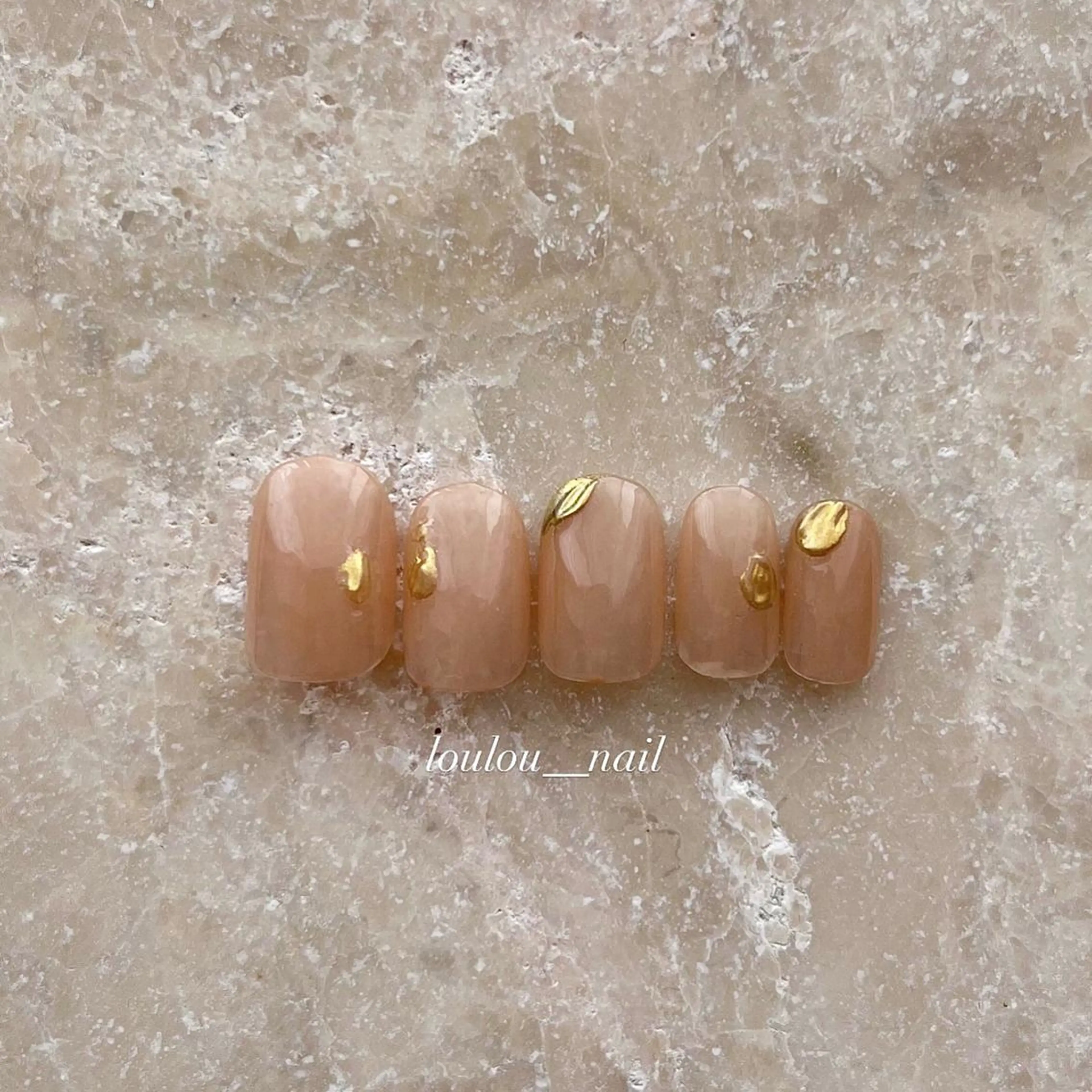 ネイル ミラーネイル ニュアンスネイル シンプルネイル loulou   _nail所属・葛西 知佳のネイルデザイン