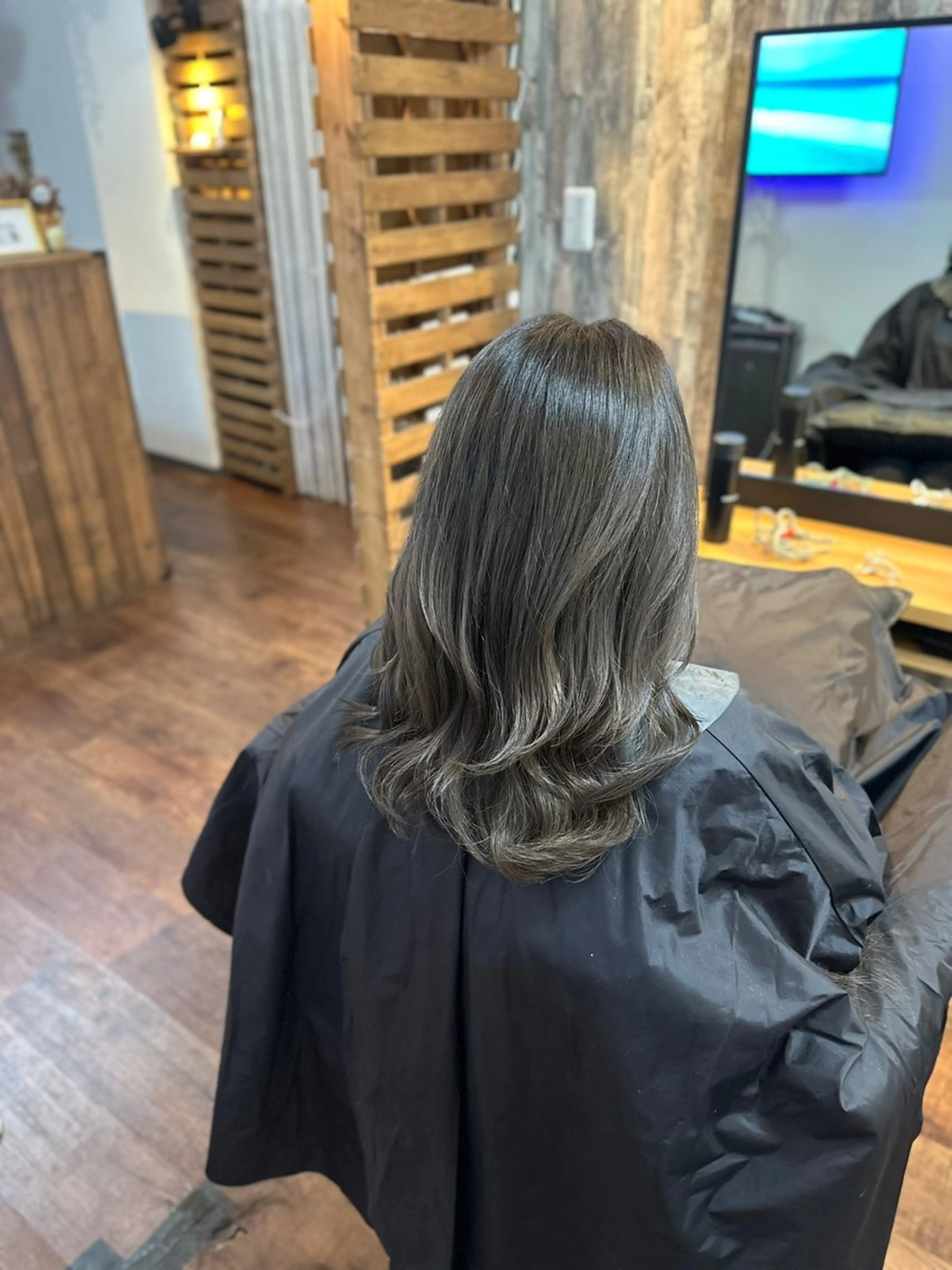 セミロング カット ヘアカラー トリートメント Lizir ルズィール所属・Luzir⭐︎ GEN⭐︎のヘアスタイル