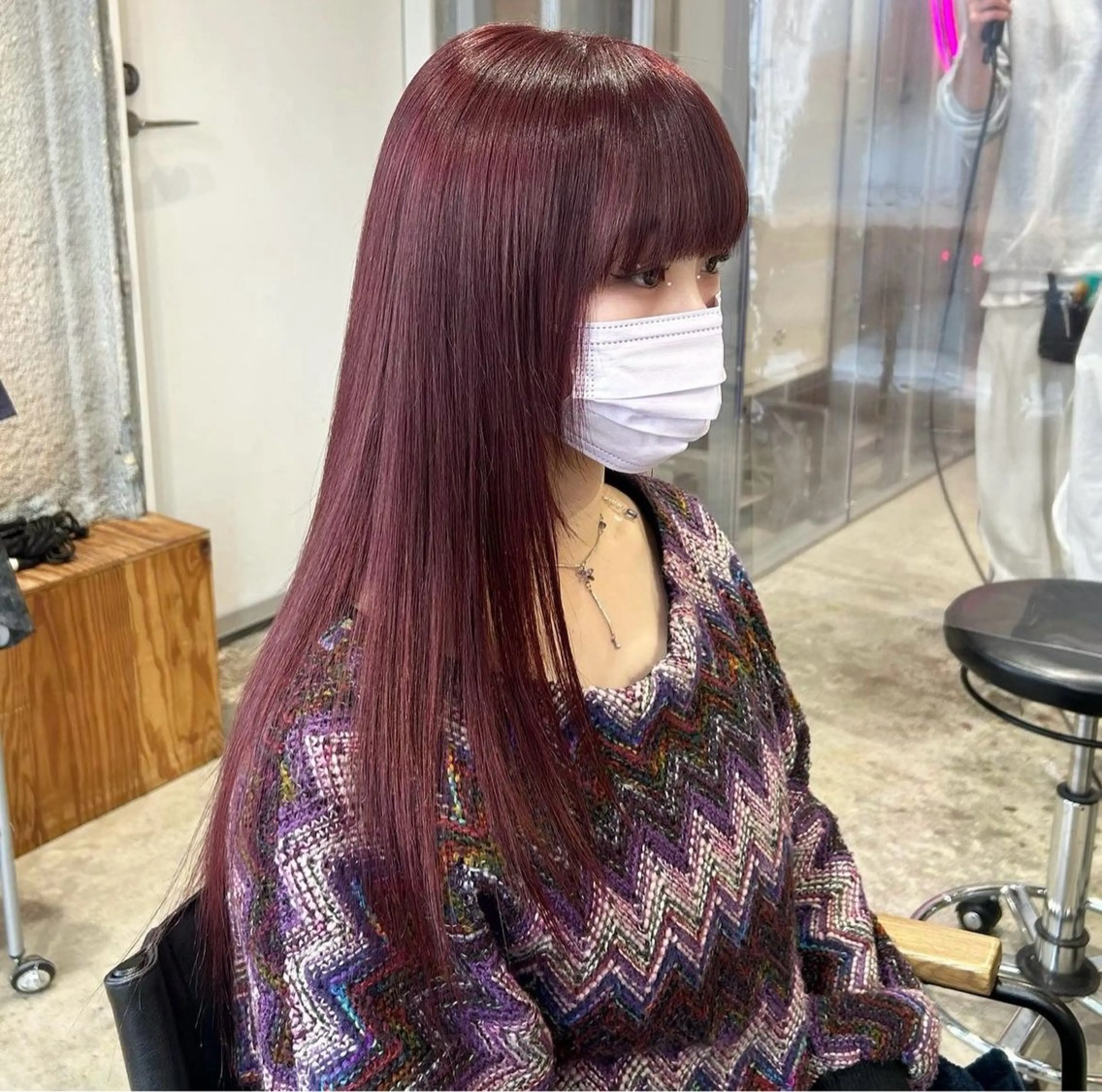 ロング カラー トミオカ ノアのヘアスタイル