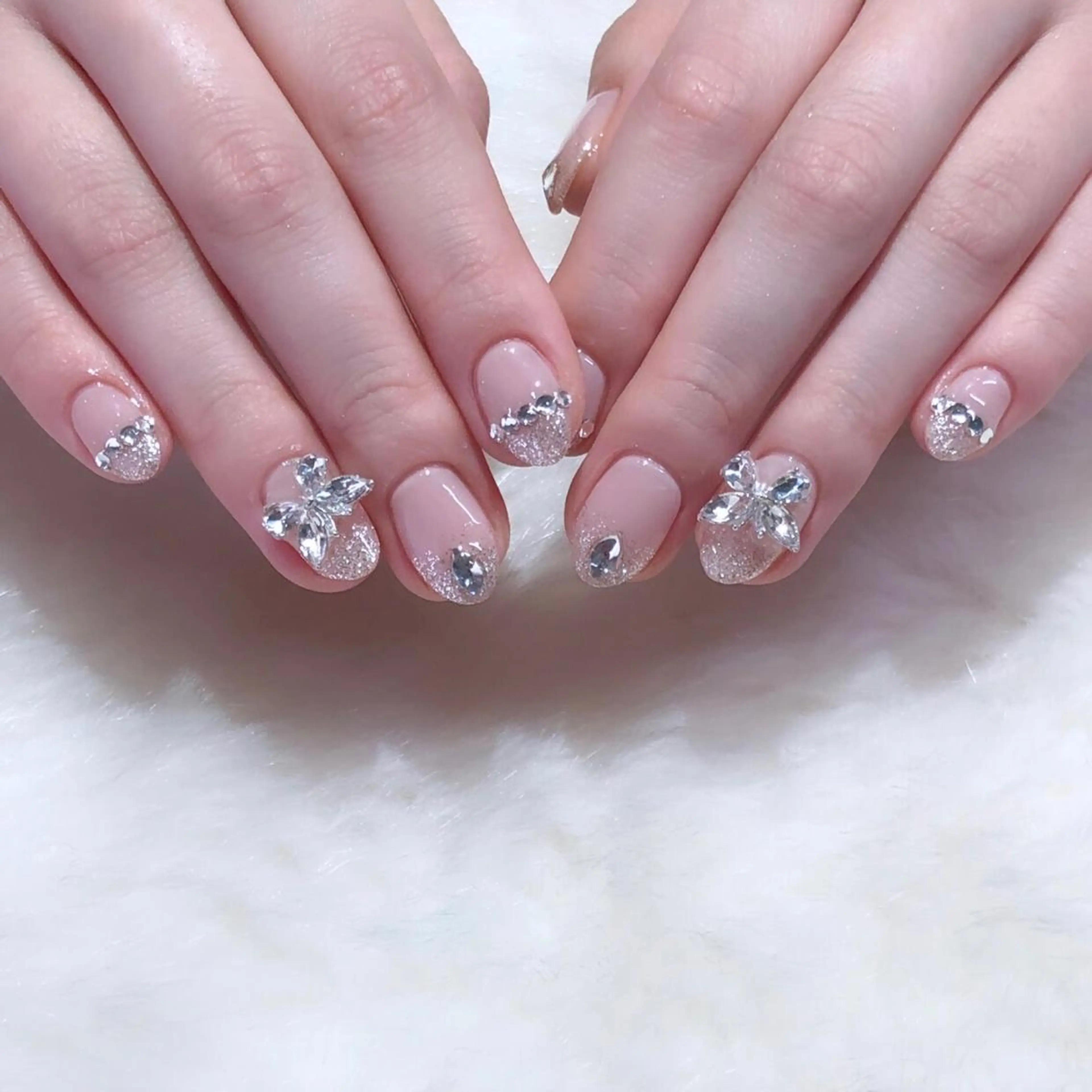 ネイル ハンドネイル フットネイル ハンドケア Nes.Nail所属・Miyagi Asamiのネイルデザイン