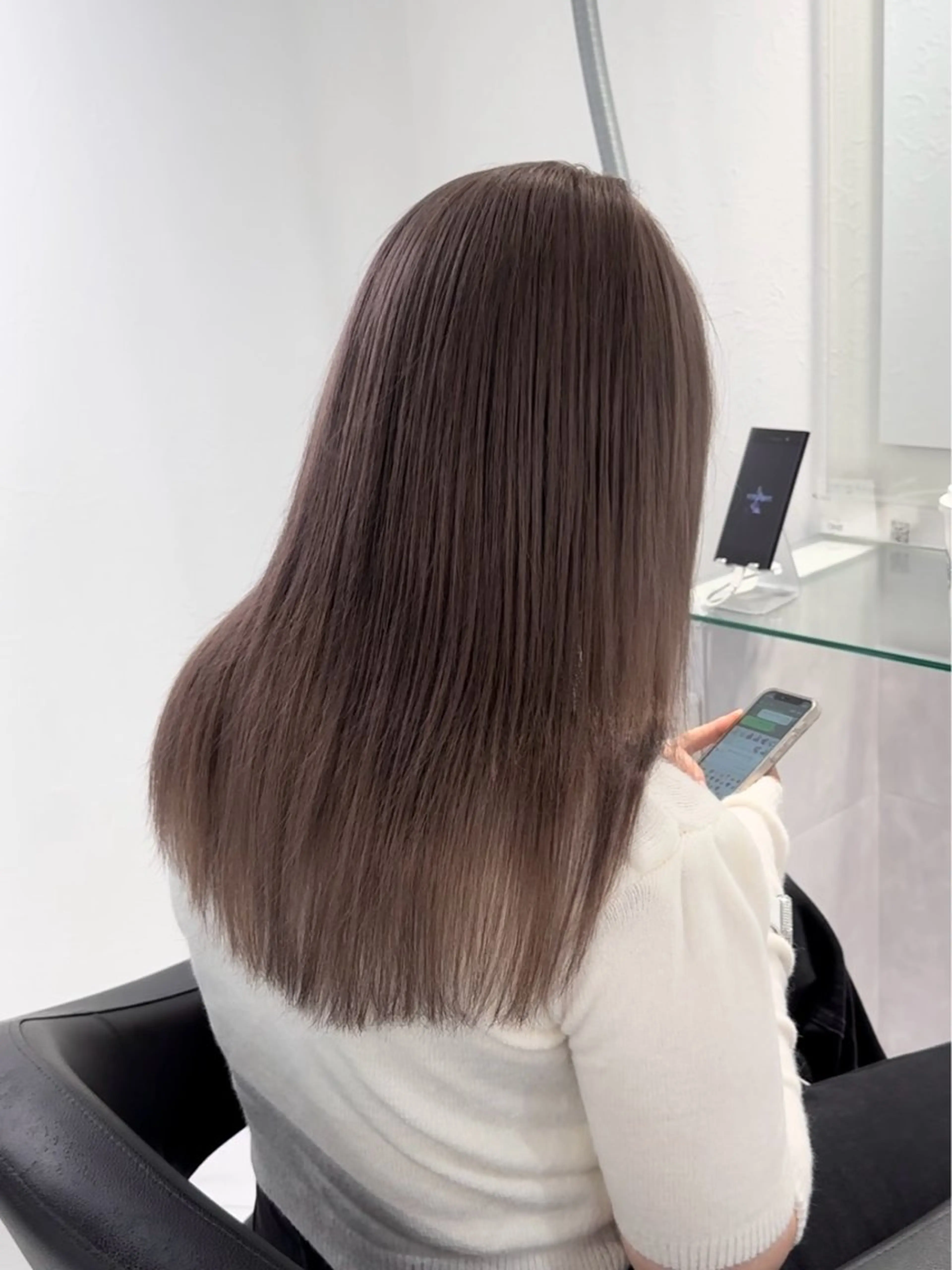 カラー ヘアカラー トリートメント ヘッドスパ うる艶ハイトーン/ ベージュ/りくと🦔のヘアスタイル