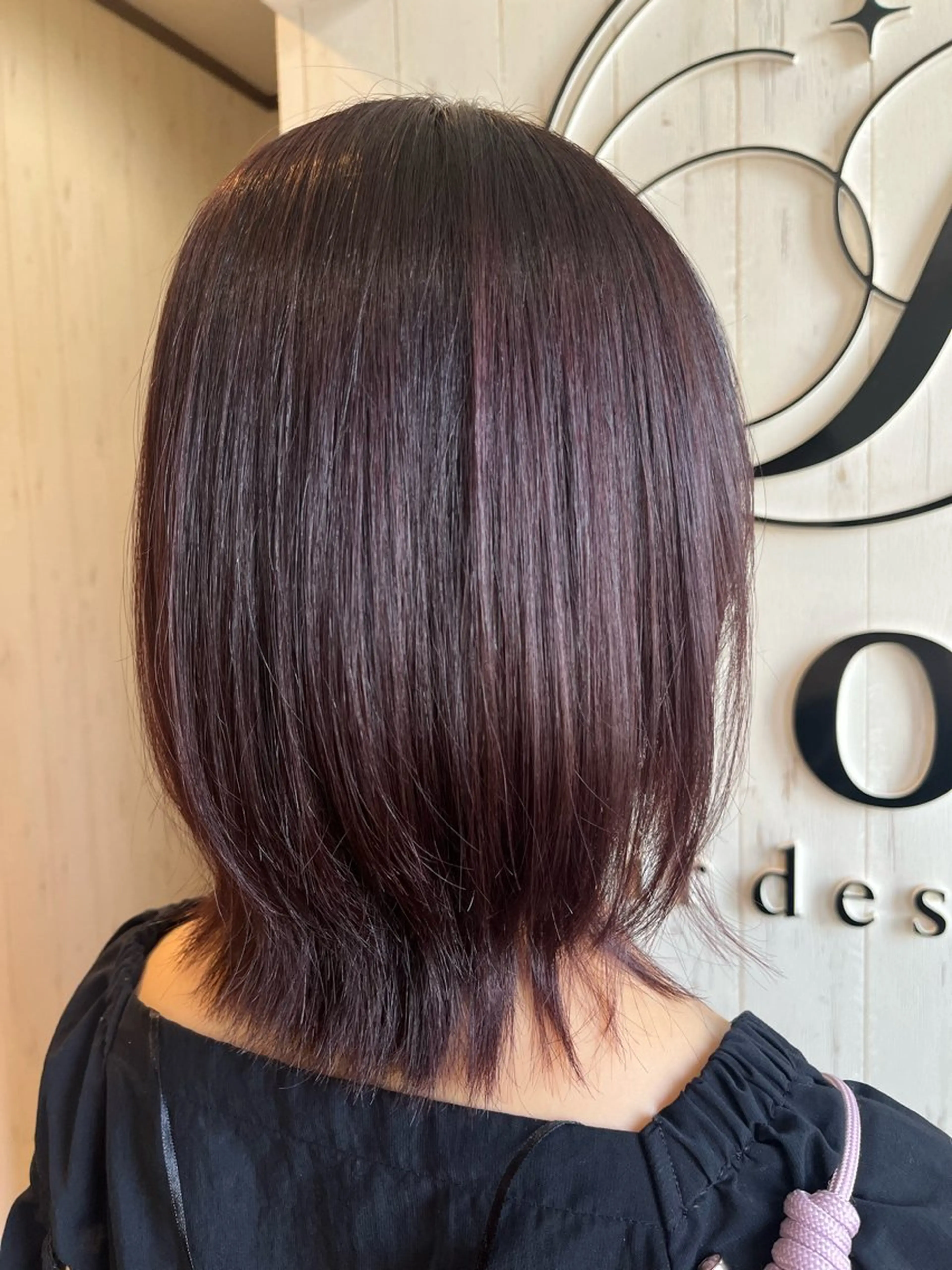 ミディアム ピンクブラウン レイヤーカット iru所属・Rinka リンカのヘアスタイル