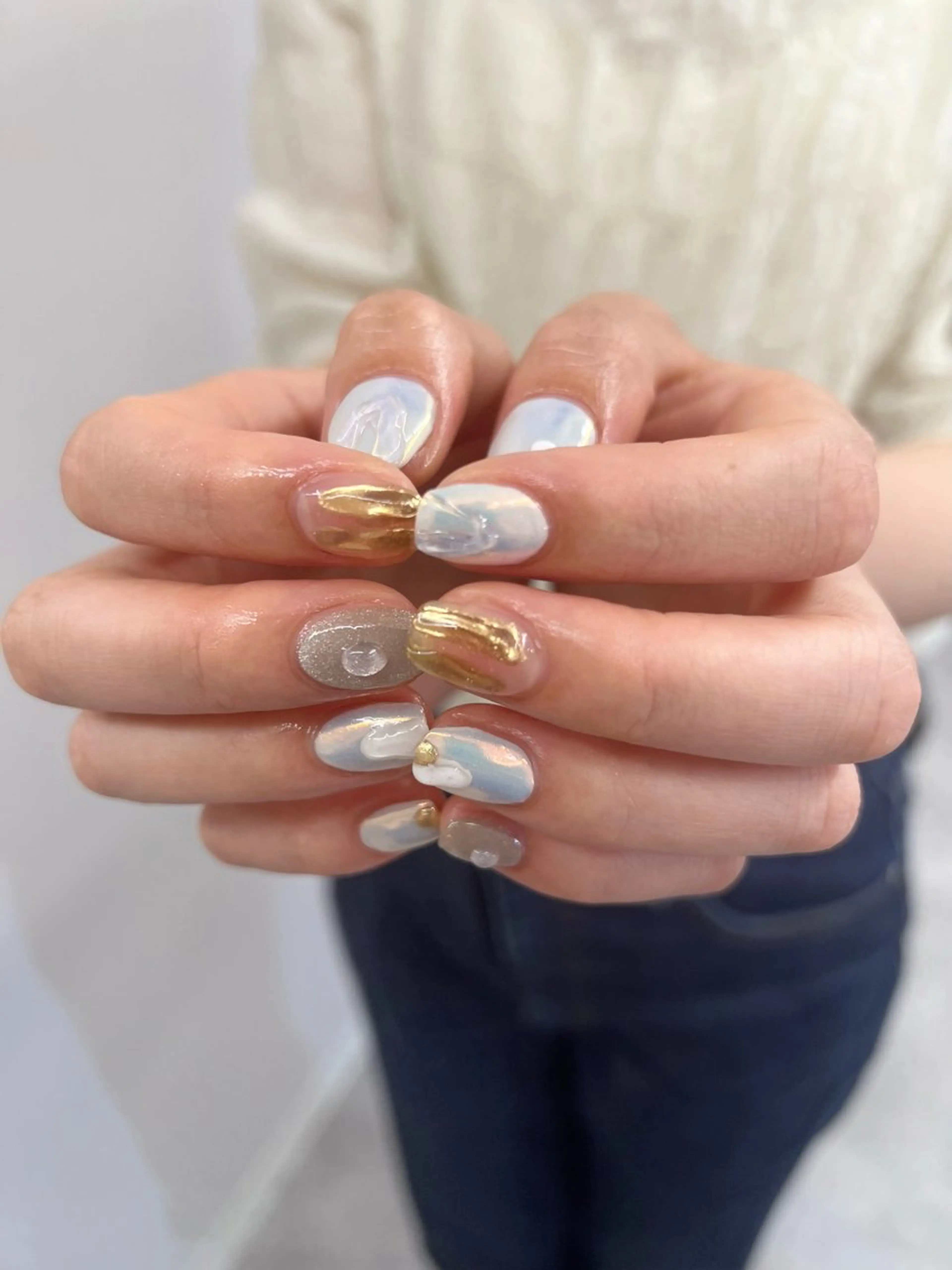 ネイル オーロラネイル ジェルネイル ゴールド マグネットネイル ミラーネイル ハンドネイル ハンドケア Bana_ Nailのその他イメージ