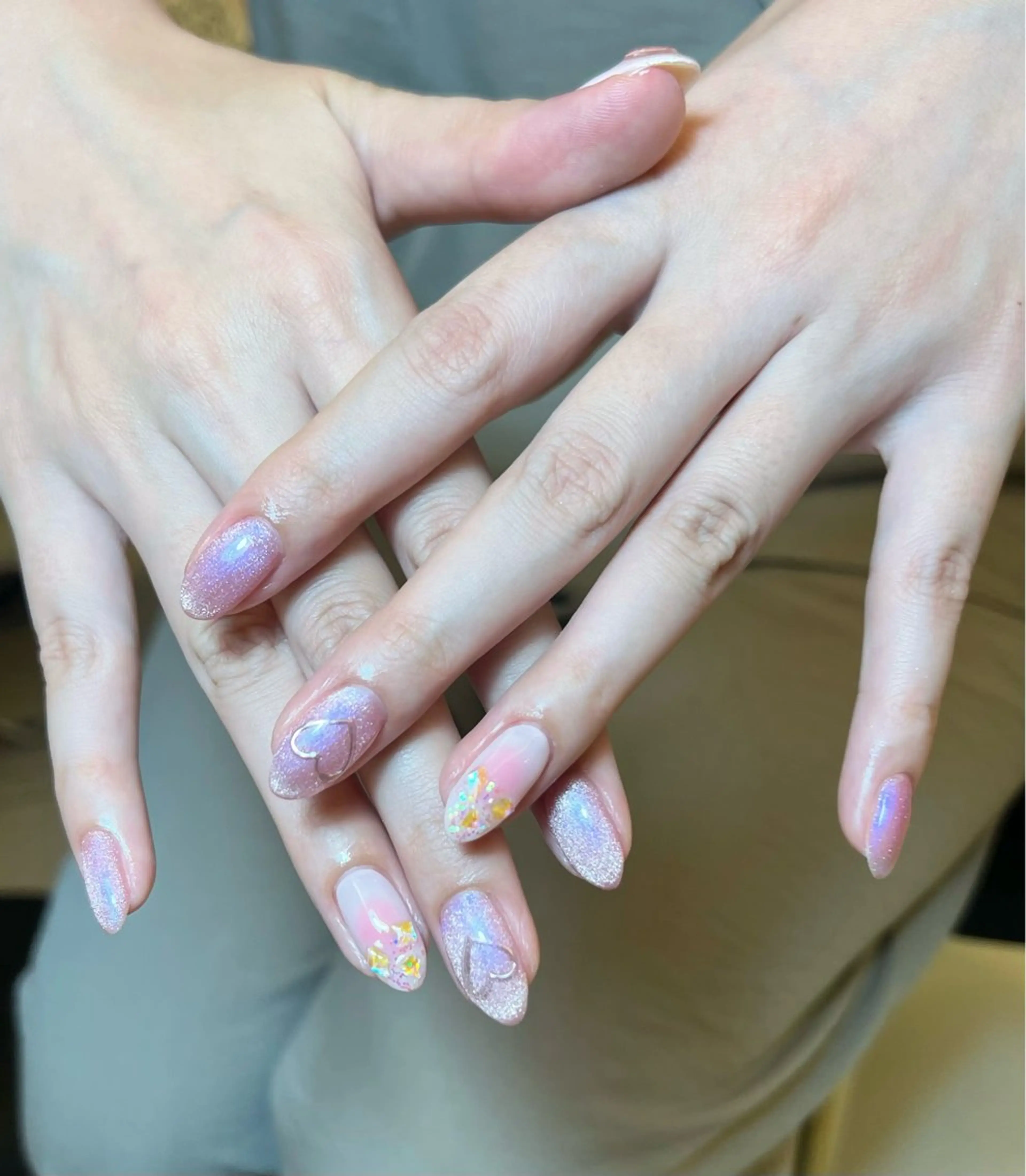 ネイル マグネットネイル 持ち込み ハンドネイル アトリエハーロウ所属・アトリエハーロウ sakuraのネイルデザイン