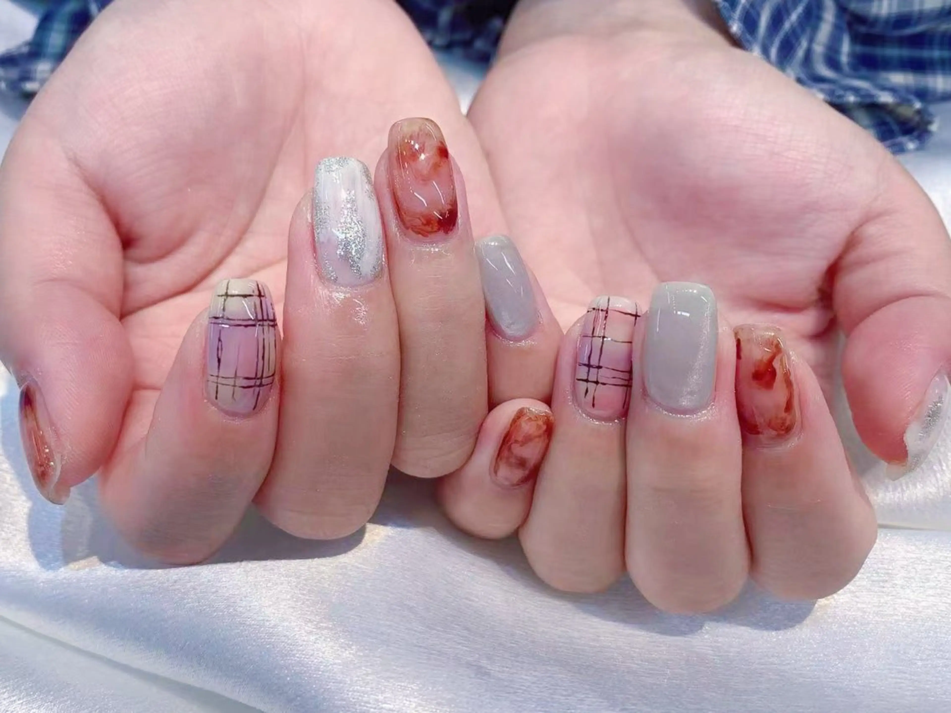 ネイル アートネイル べっ甲ネイル チークネイル 長さ出し フットネイル ハンドネイル ハンドケア ラッキーネイルサロン 西川口東口店のネイルデザイン