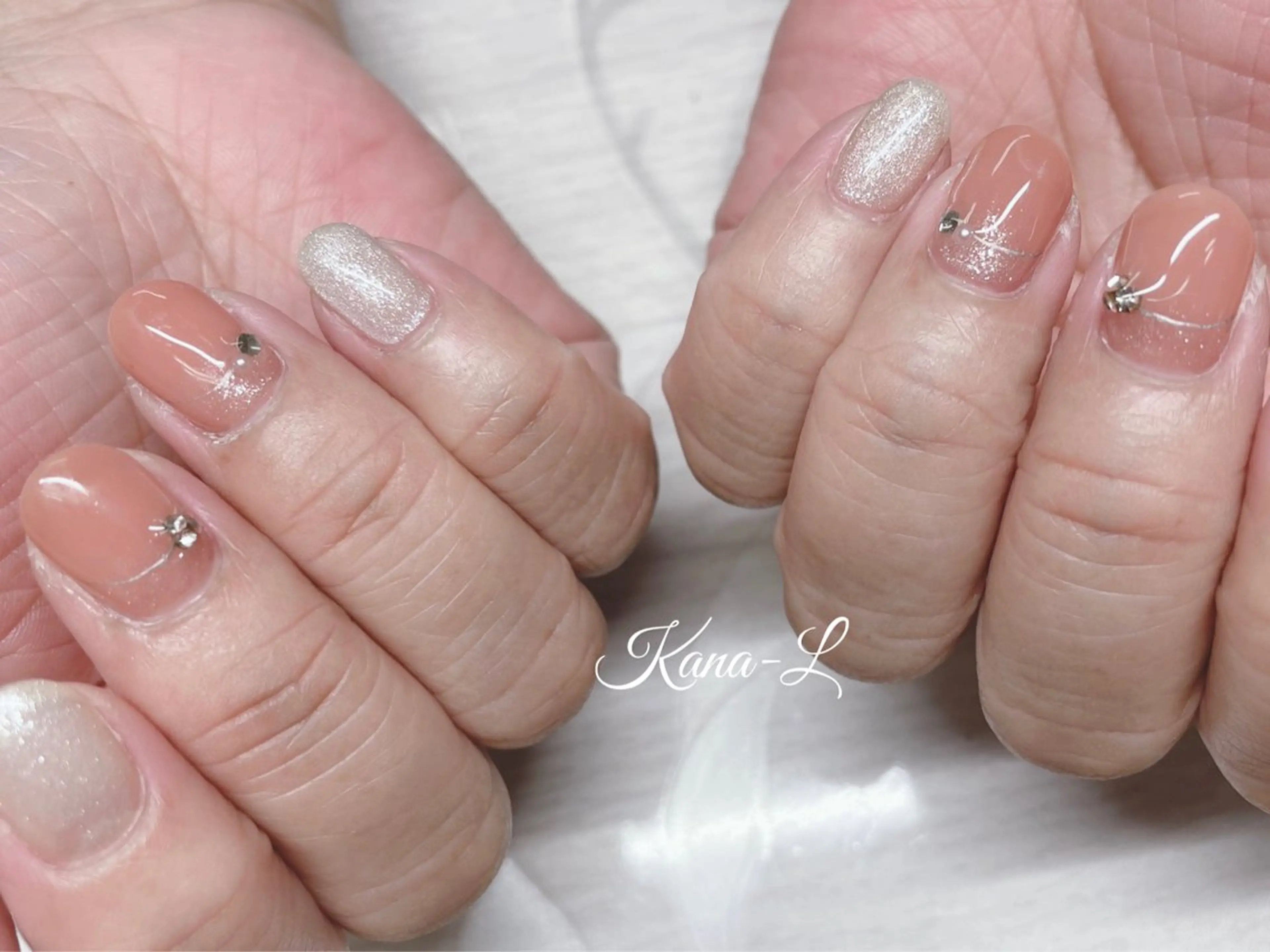 ネイル ジェルネイル 韓国ネイル マグネットネイル オフィスネイル パラジェル 芦辺 香奈のネイルデザイン