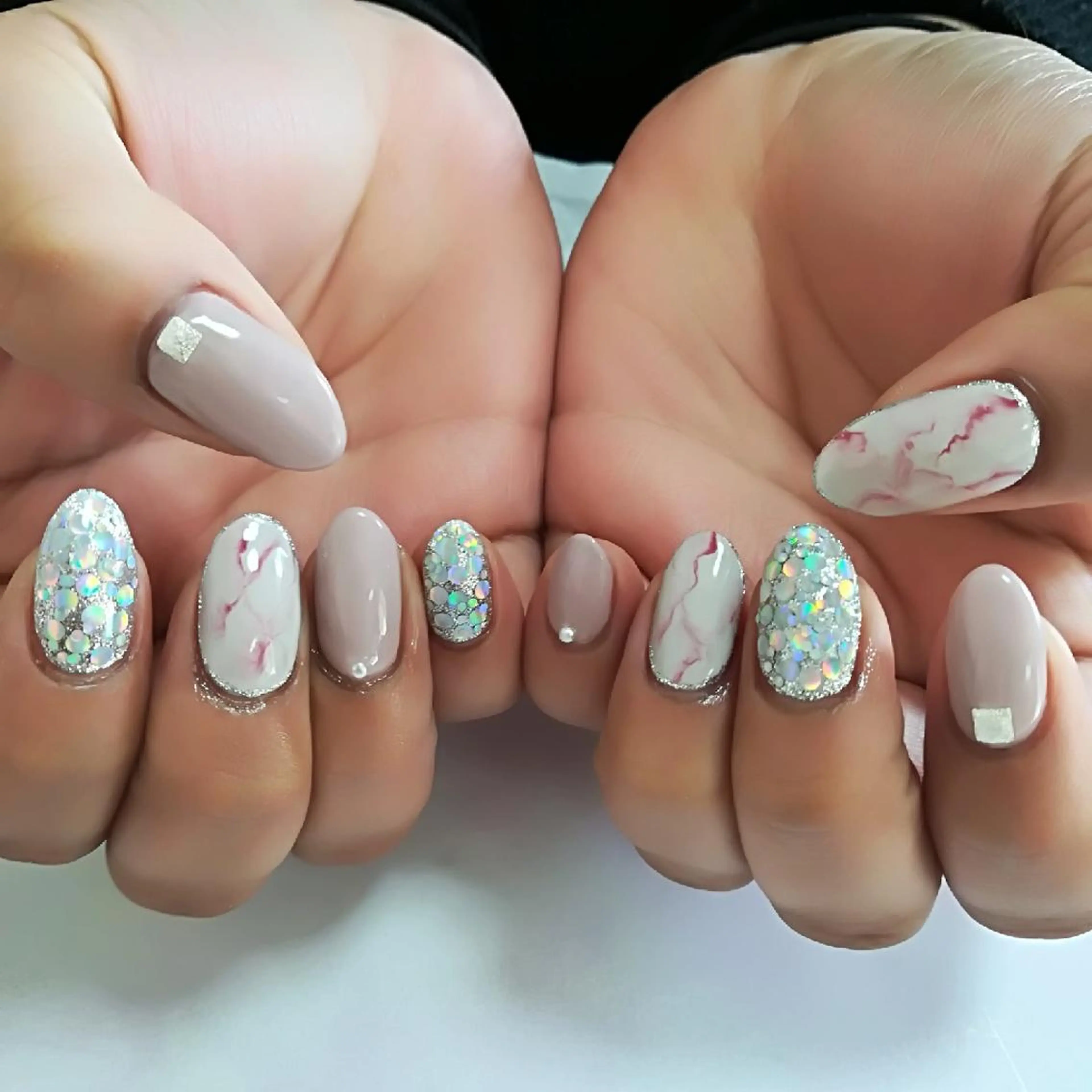 ネイル ホログラムネイル ハンドネイル reve あやののネイルデザイン