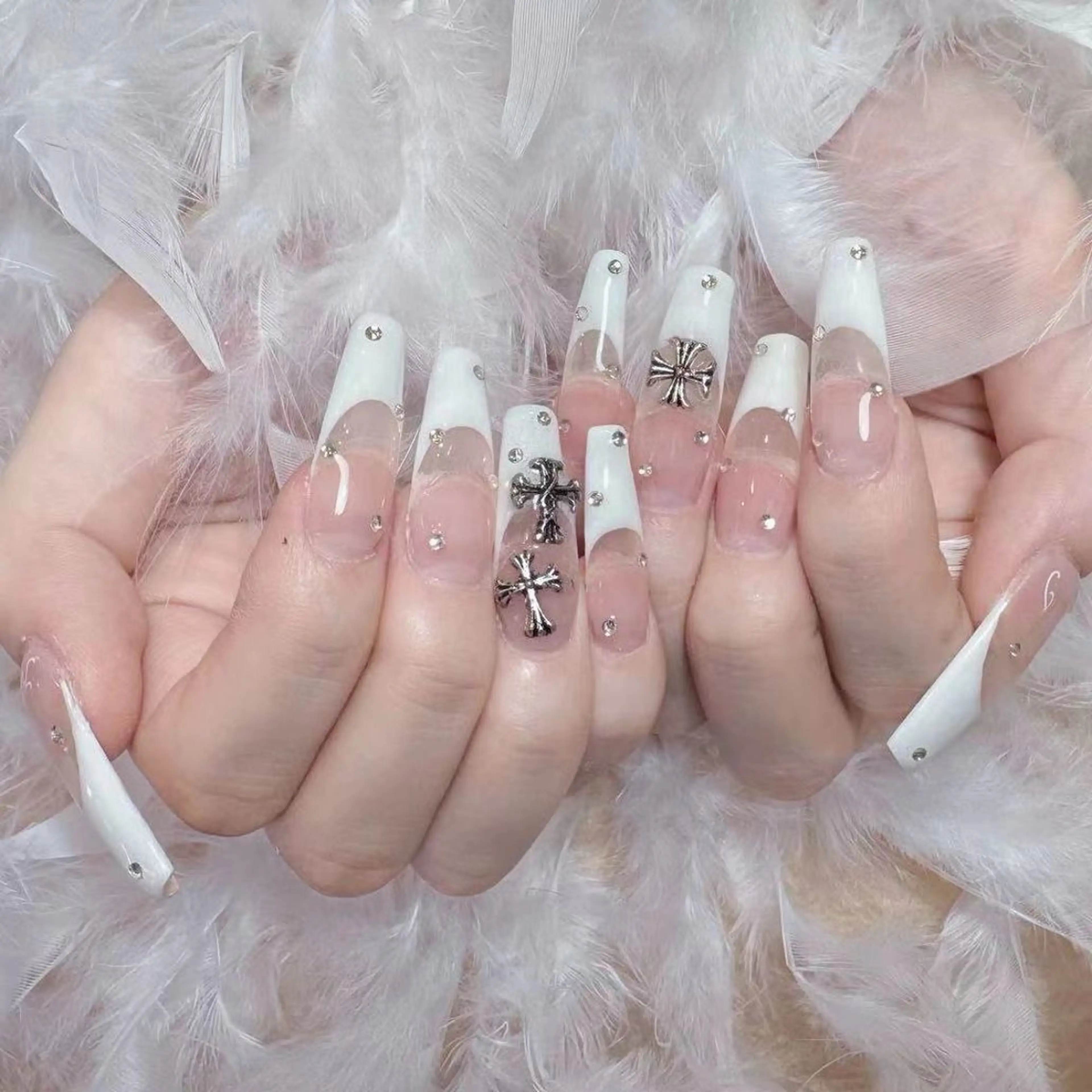 ネイル ハンドネイル DIAMOND Nail🥇のネイルデザイン