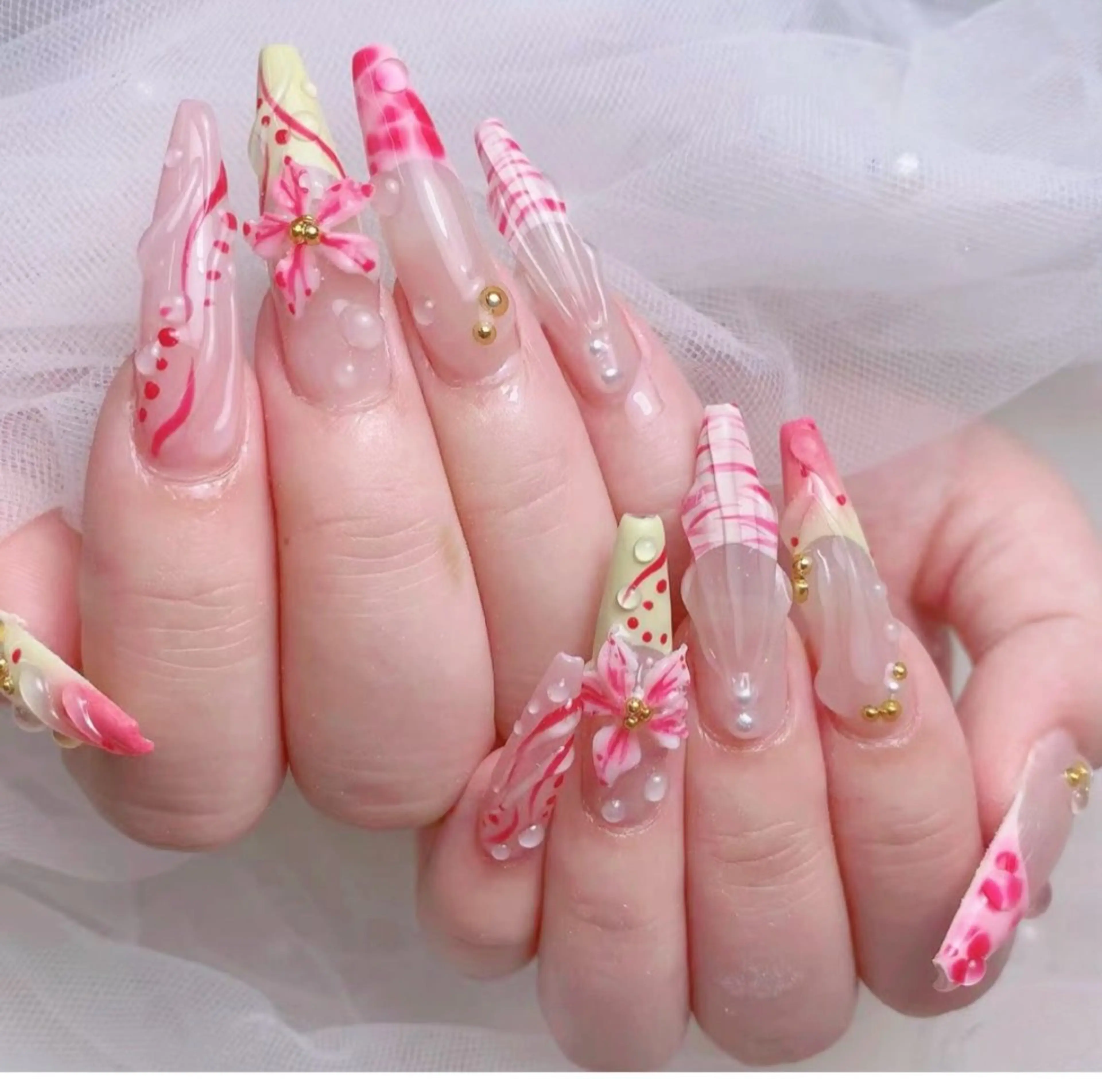 ネイル マギー ネイル🦋のネイルデザイン