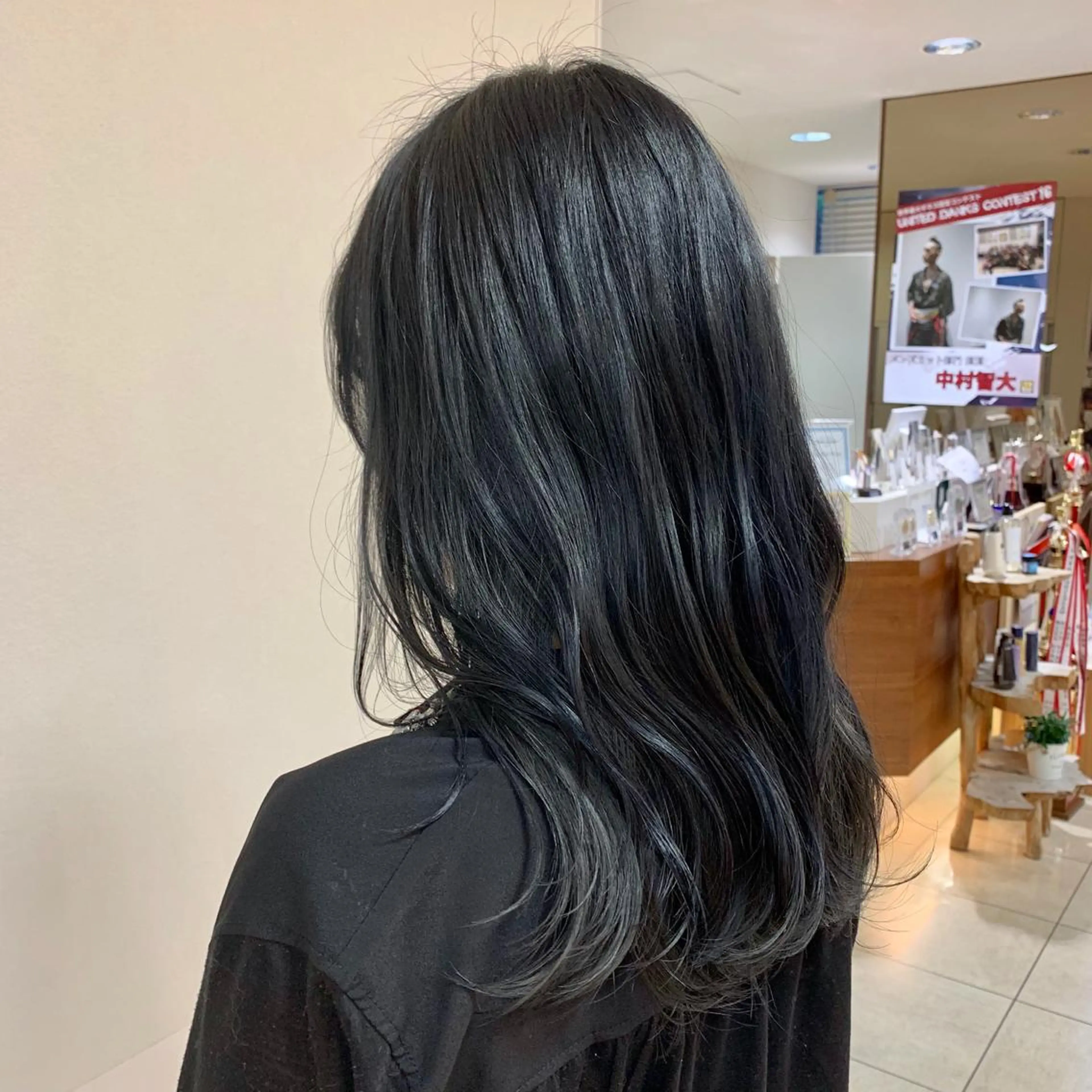 セミロング カラー ヘアアレンジ ヘアカラー トリートメント 【Sweep】おじま のぞみのヘアスタイル