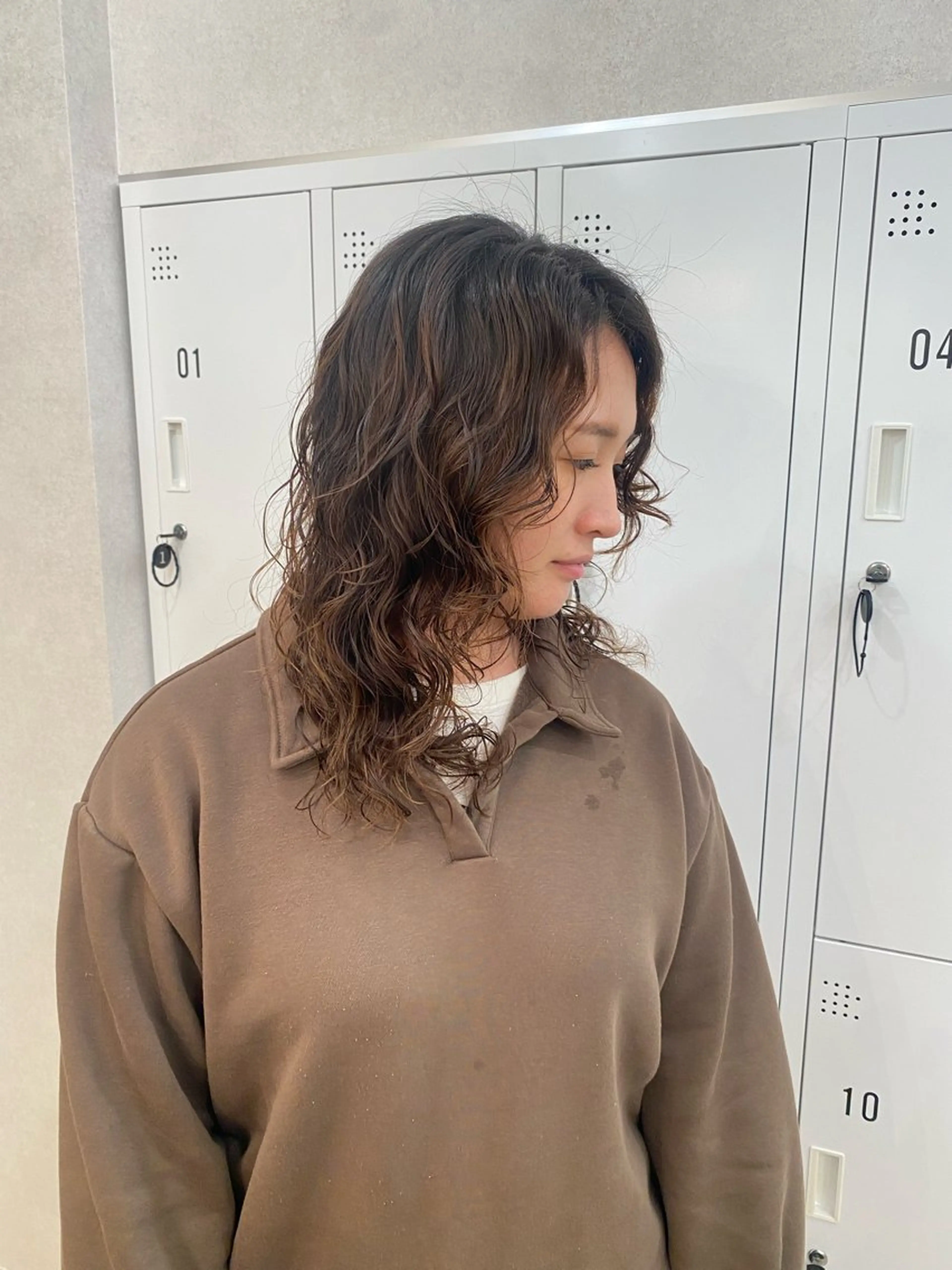 ロング パーマ 外国人風カラー ロング ウルフカット ネヅ カオルのヘアスタイル