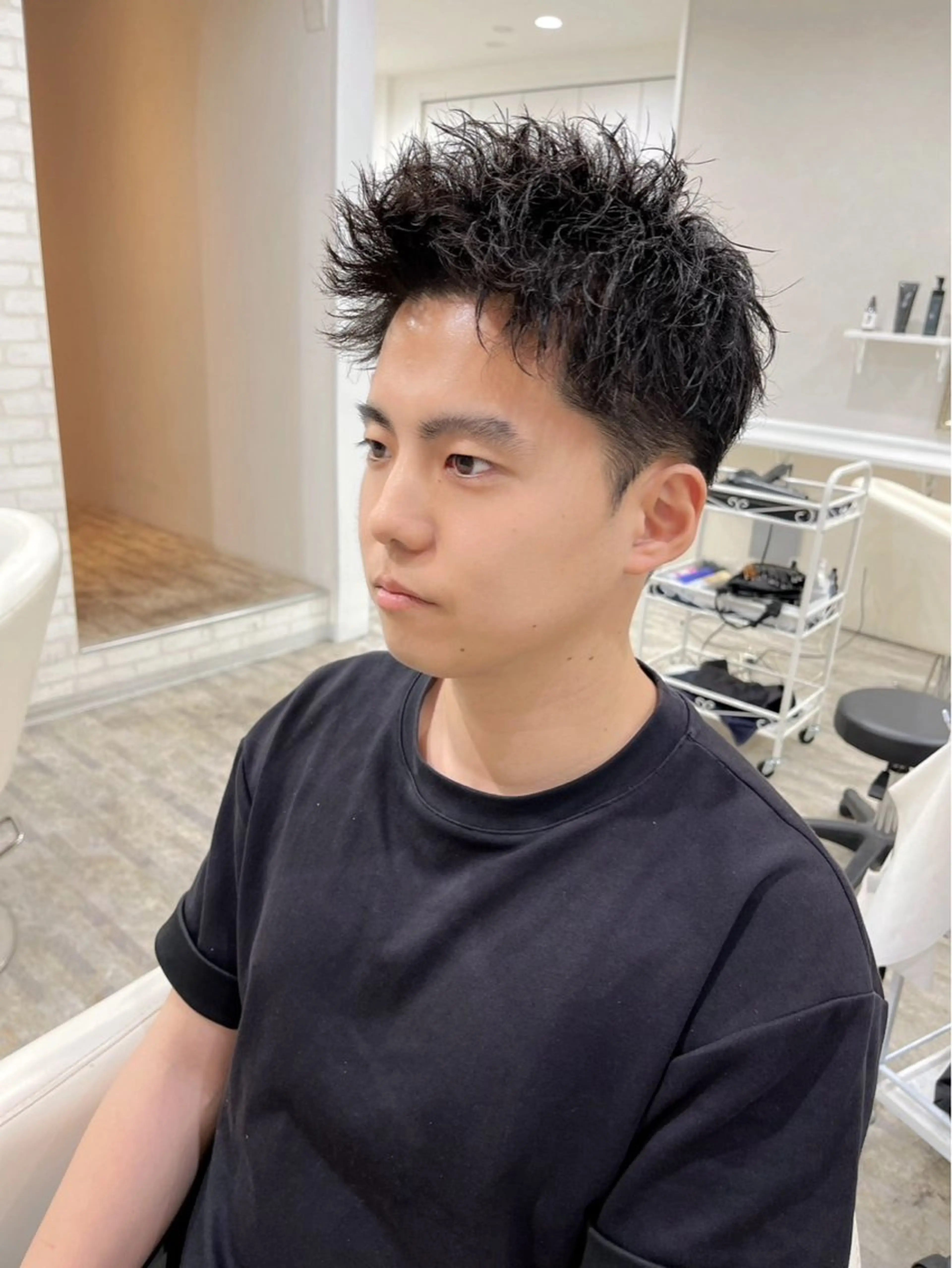 ショート パーマ メンズ Realme京都四条烏丸ドゥエ所属・馬込 祝生のヘアスタイル