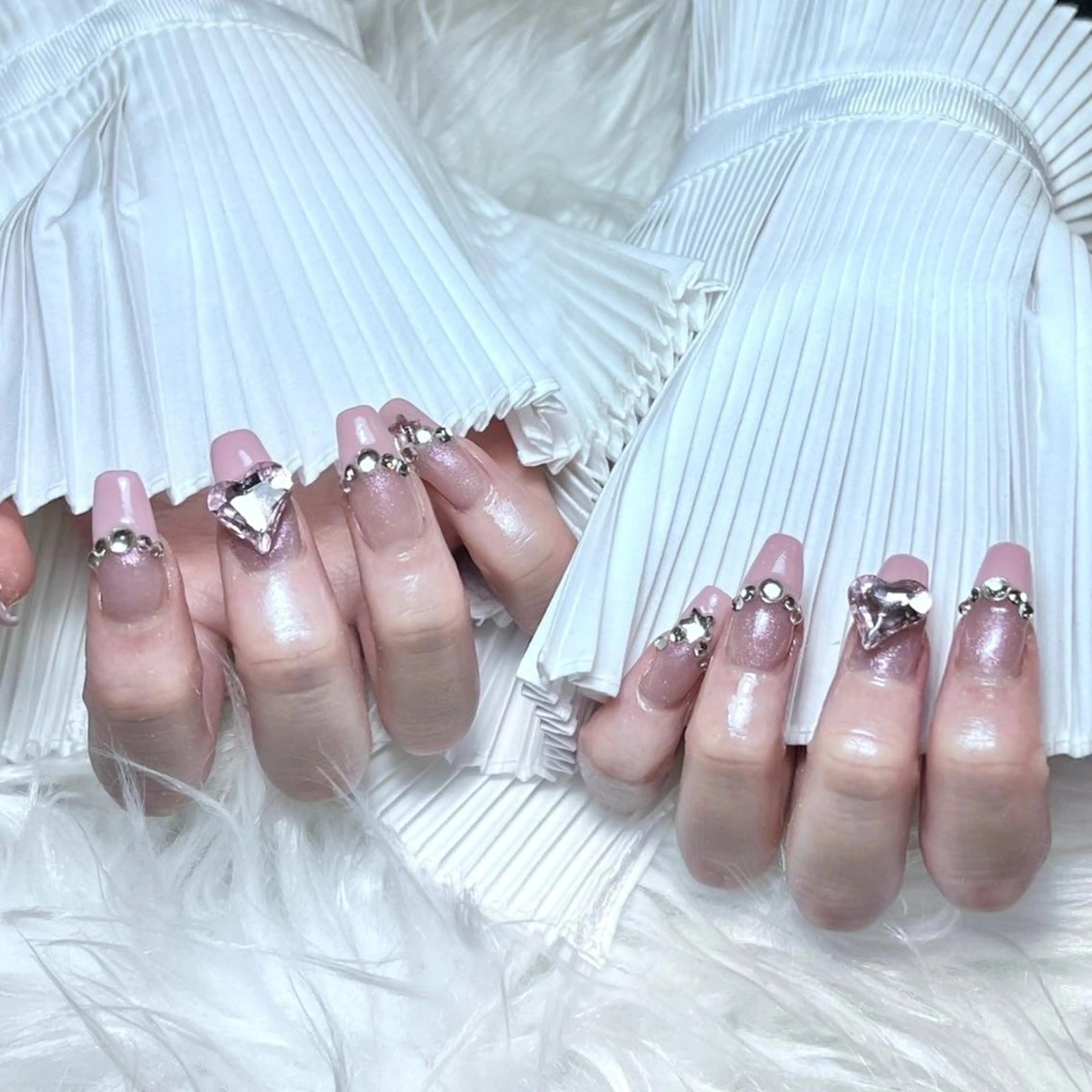 ネイル RAFFINE haru🦋🩵のネイルデザイン