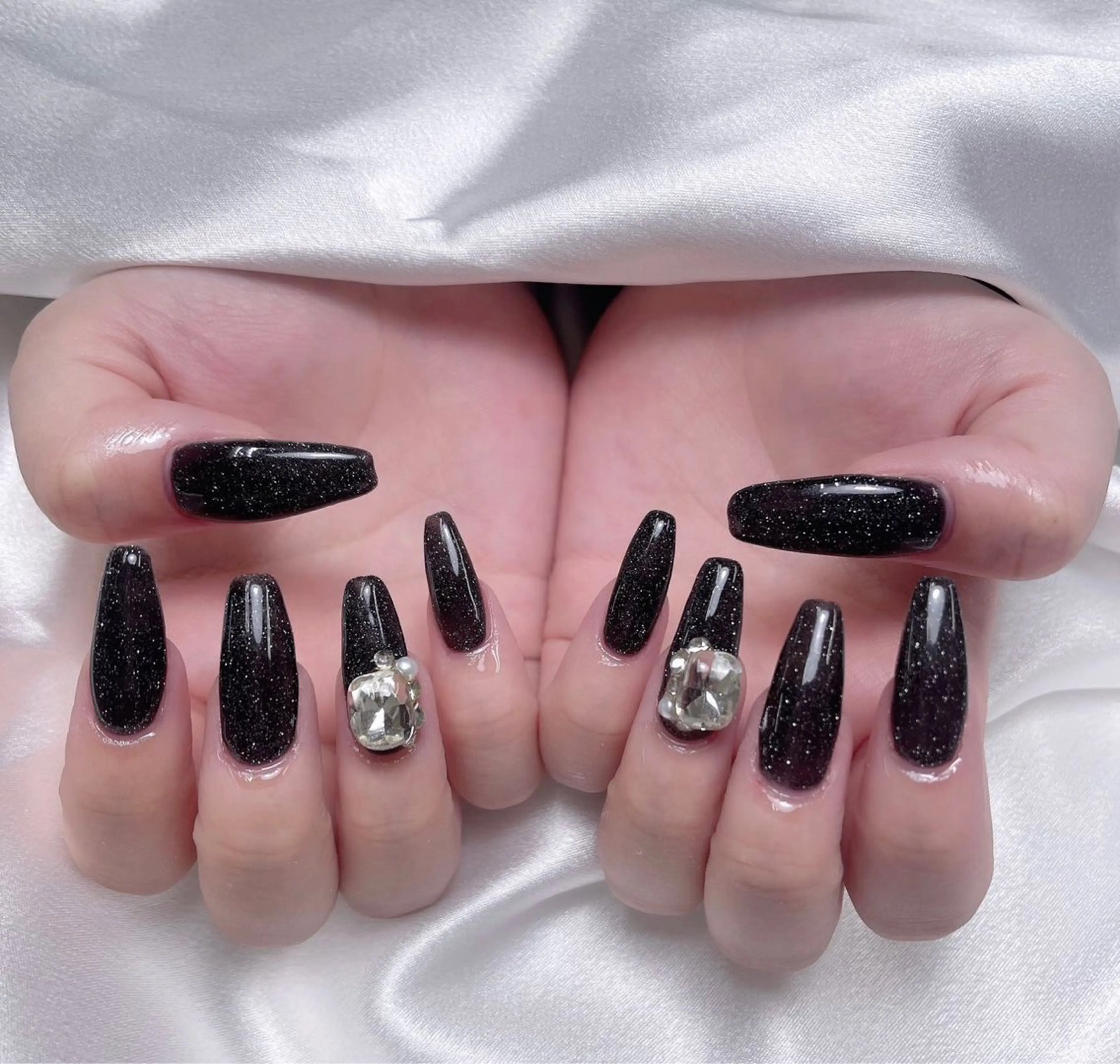 ネイル Miouミオン ネイルサロンのネイルデザイン