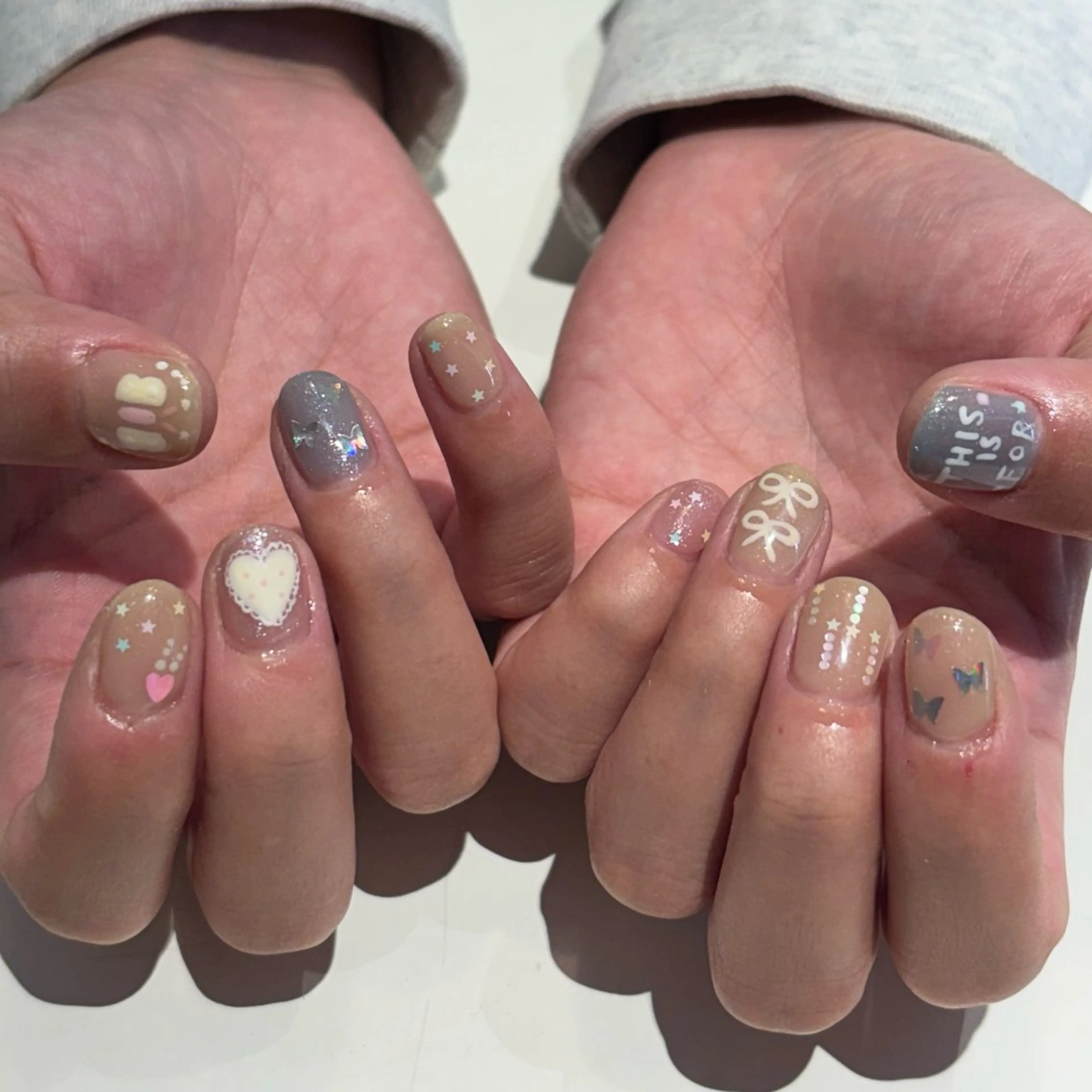 ネイル ハンドネイル 石川 萌香のネイルデザイン