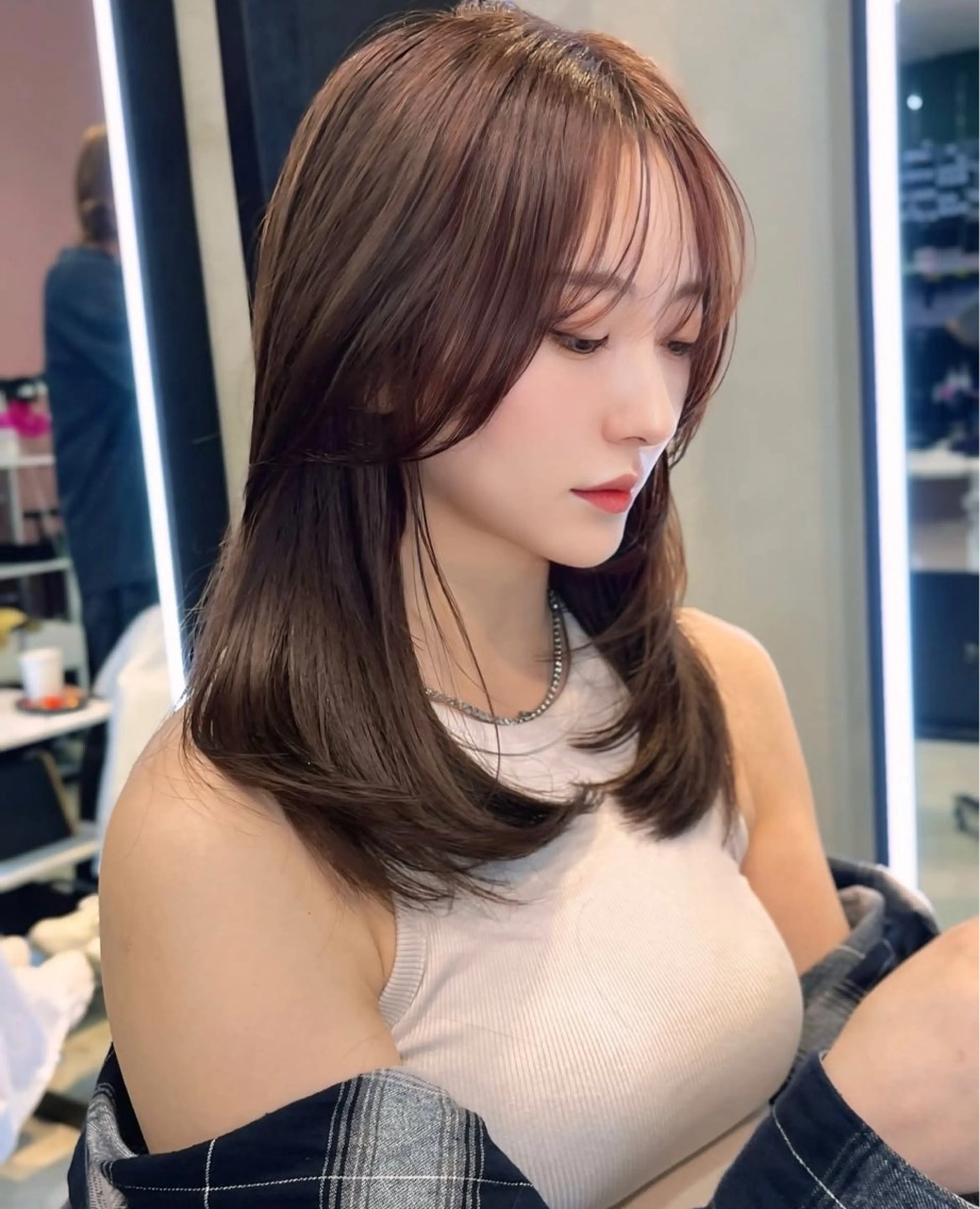 ミディアム カット ヘアカラー トリートメント 海野翔吾🇨🇳 ワンホンレイヤーのヘアスタイル