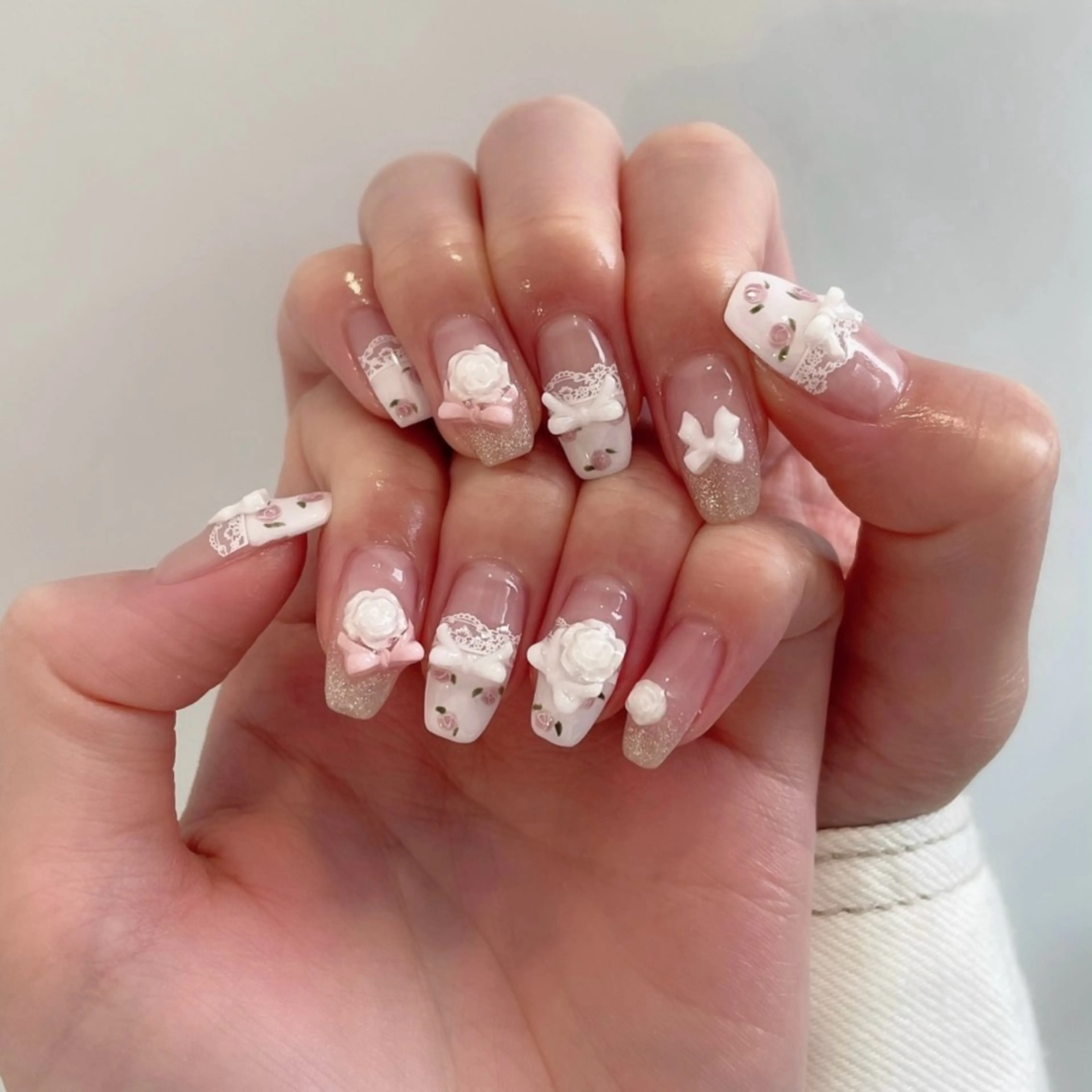 ミディアム ハンドネイル Pio Mielのネイルデザイン