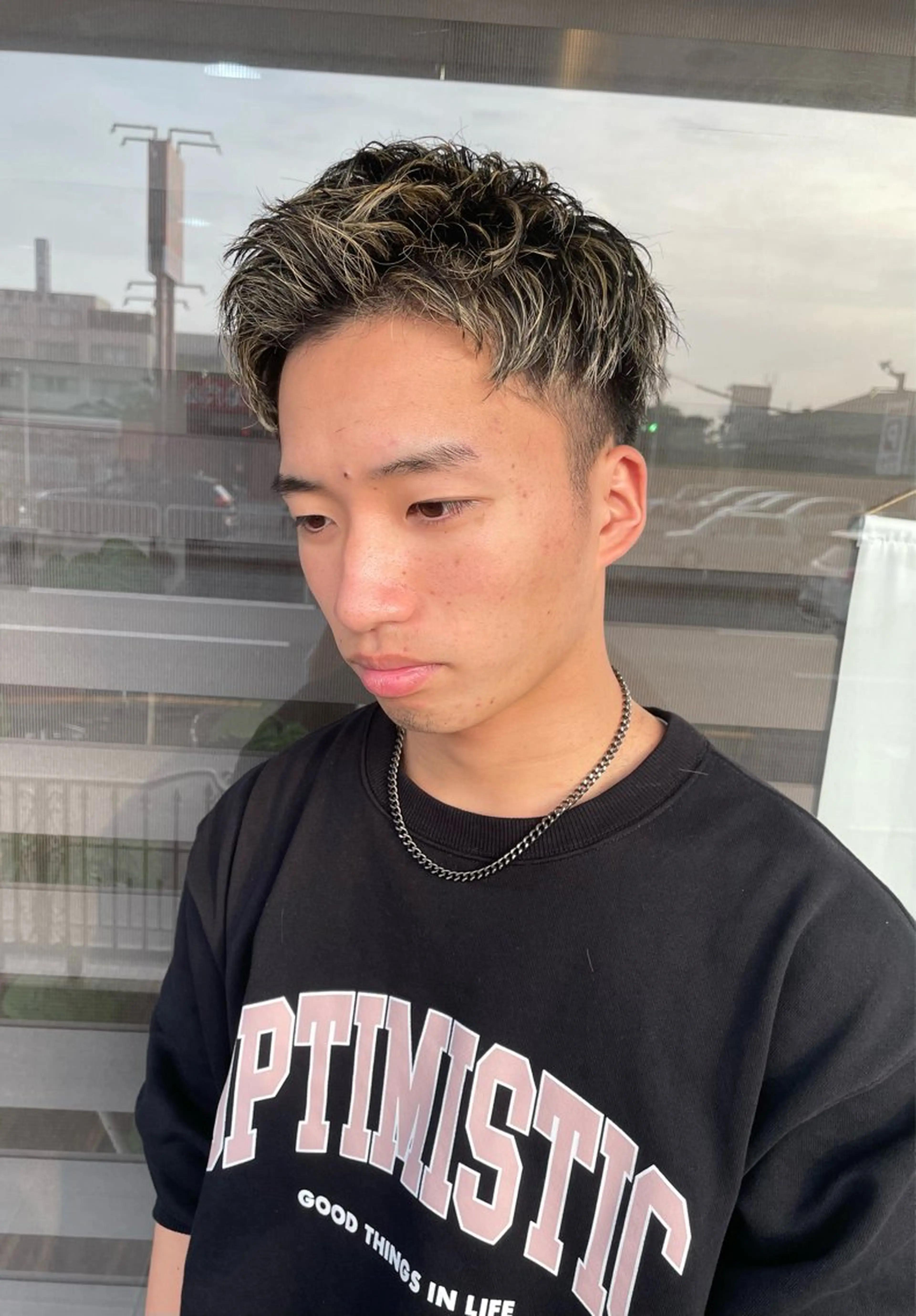 メンズ限定✨カット＋ホワイトハイライトカラーの写真