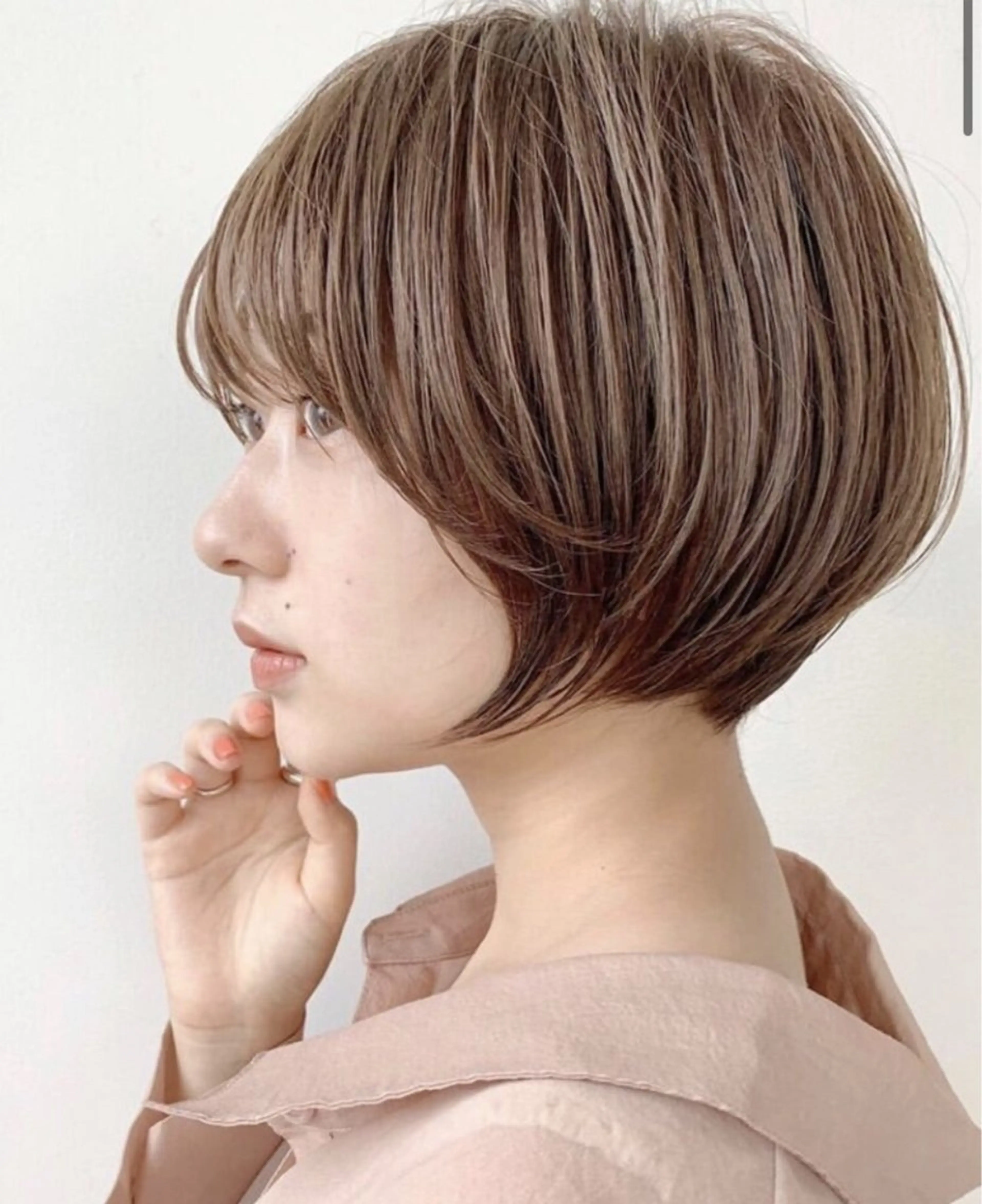 ショート Belle表参道所属・hidetora ／レイヤーショートのヘアスタイル