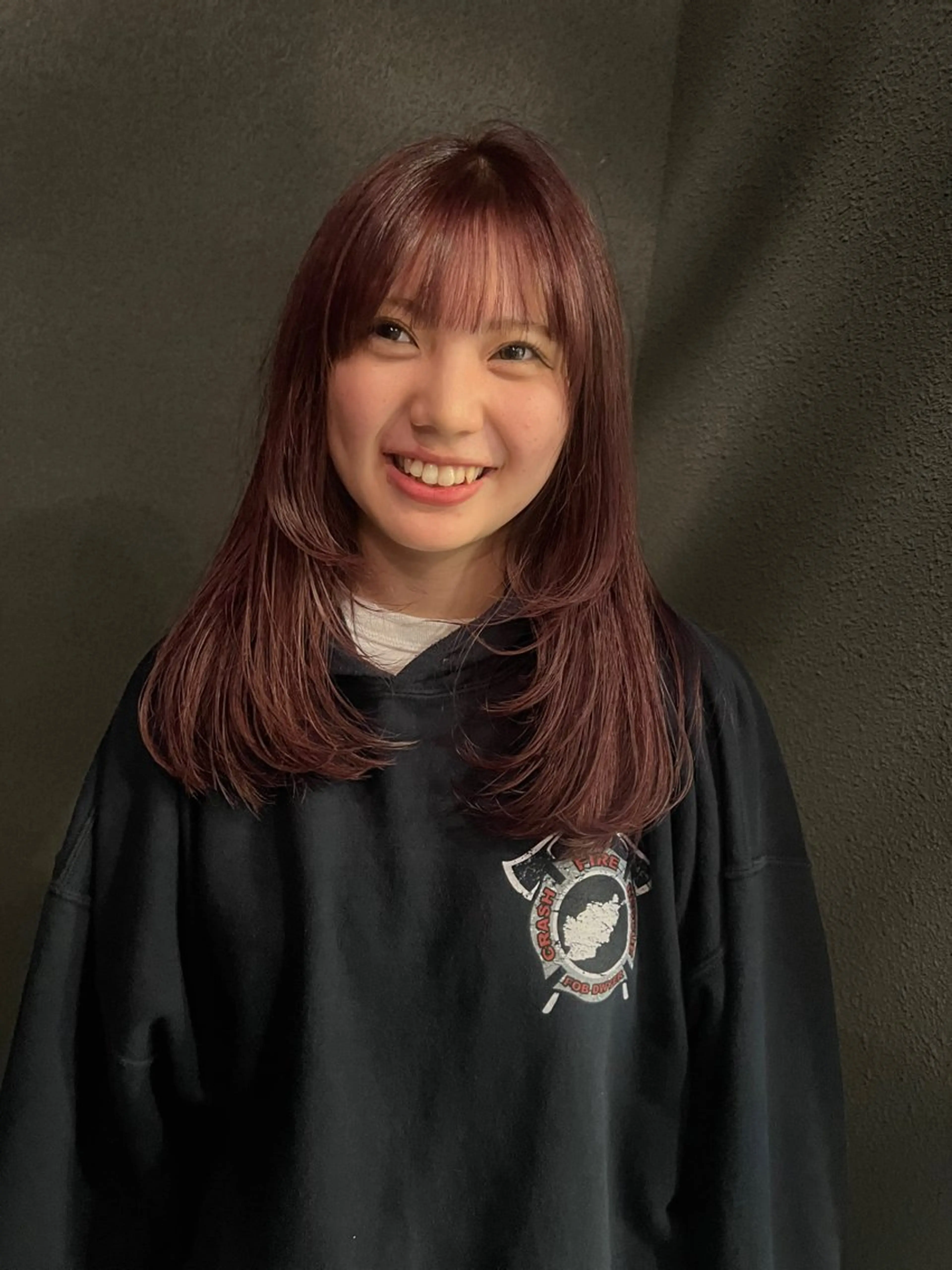 ミディアム カラー ピンクカラー ピンクパープル パープルカラー ヘアカラー 透明カラー/レイヤー misaki °＊のヘアスタイル