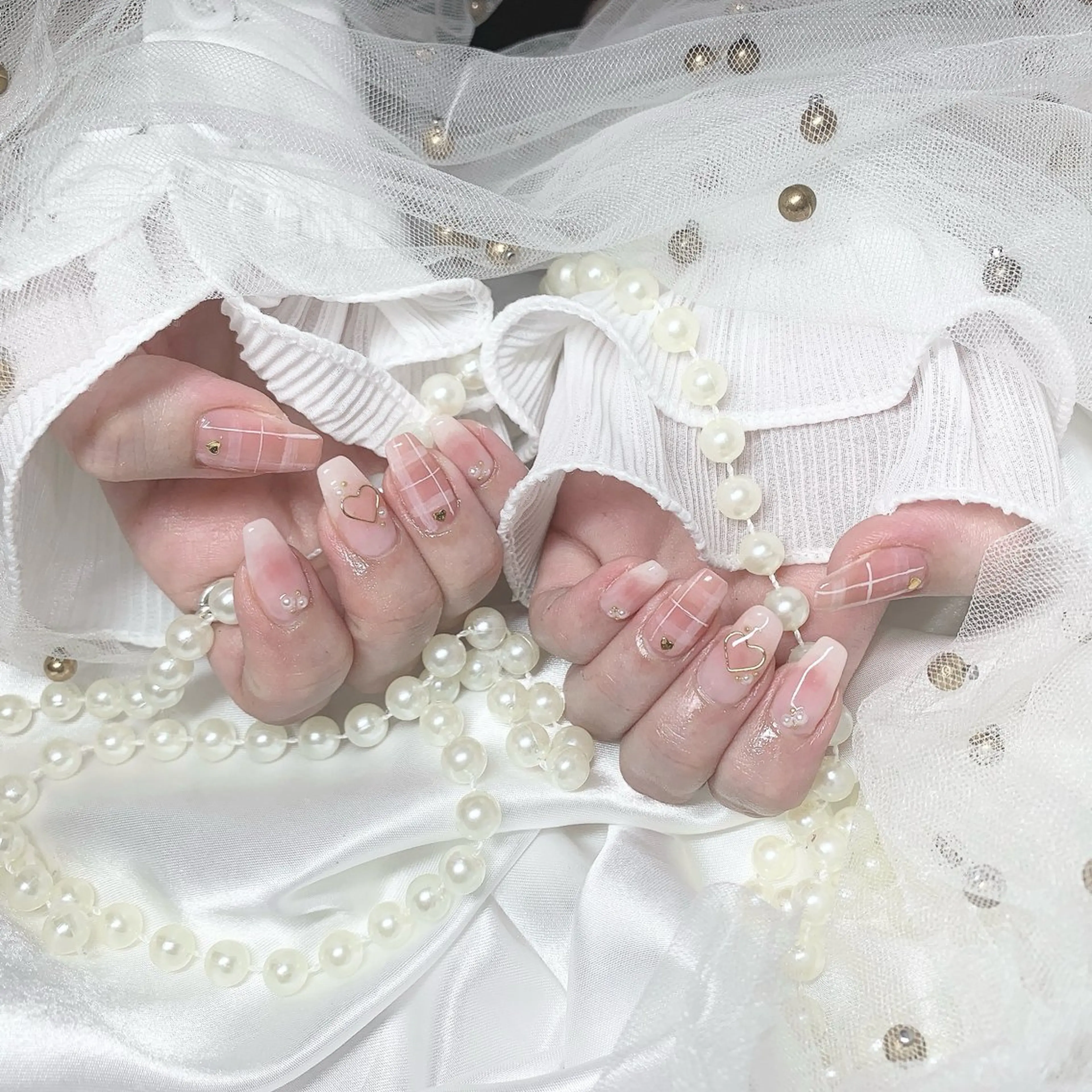 ネイル オーロラネイル 成人式 フットネイル 韓国ネイル ロングネイル ハンドネイル Yudia🦋 azuのネイルデザイン