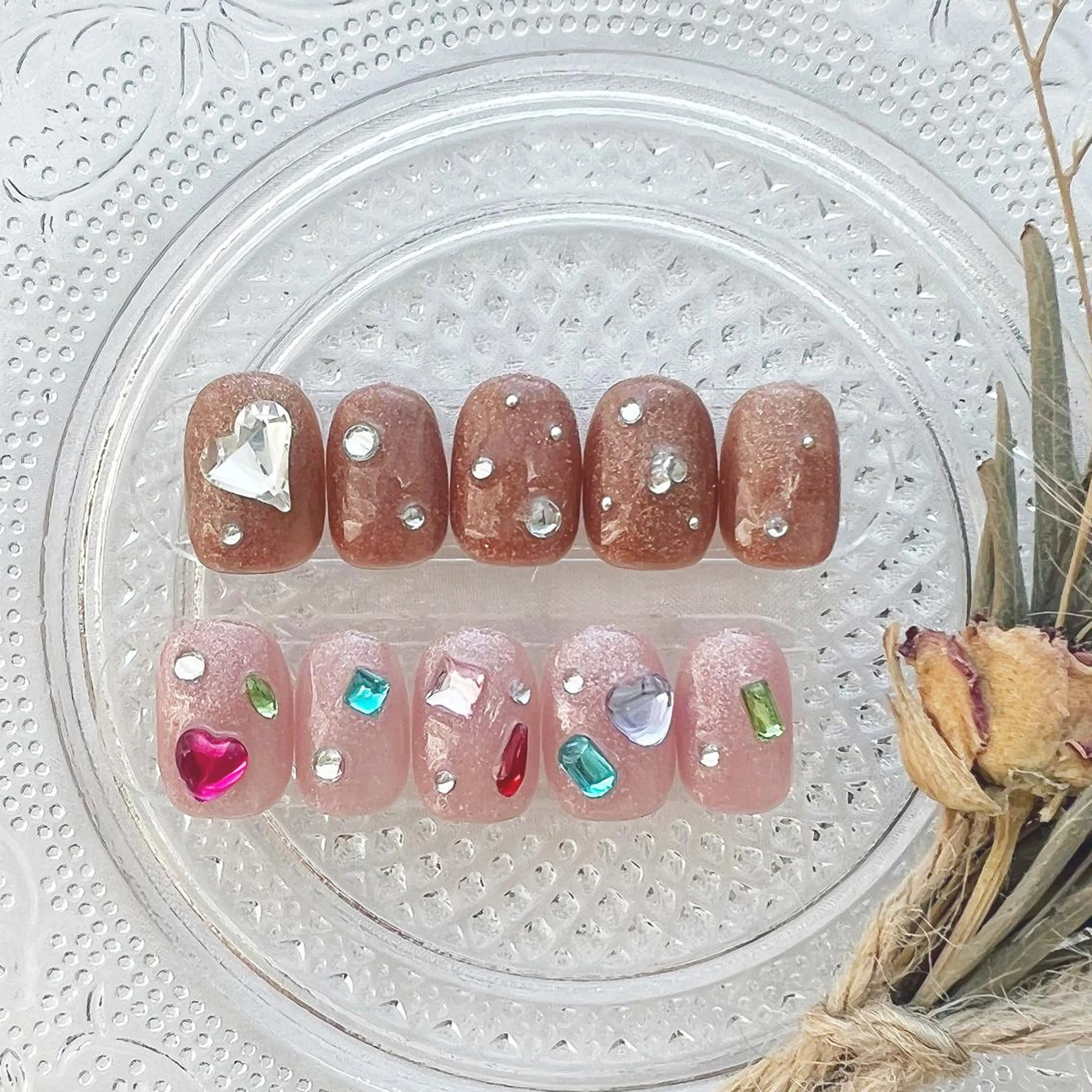 ネイル ブラウン ハート ラメ(グリッター) マグネットネイル ニュアンスネイル ハンドネイル peaberry nailのネイルデザイン