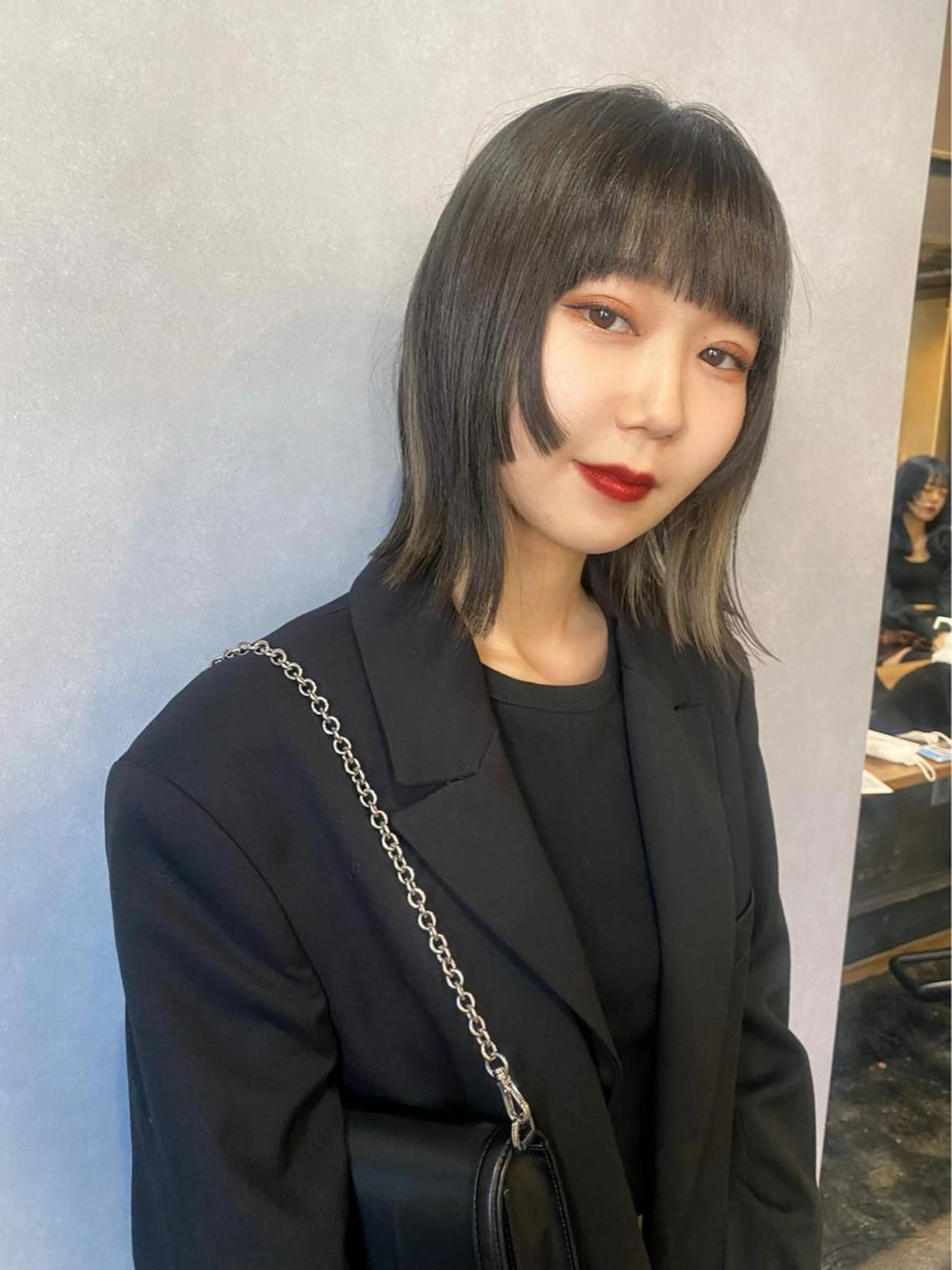 色戻し可能✈️暗染 colorの写真