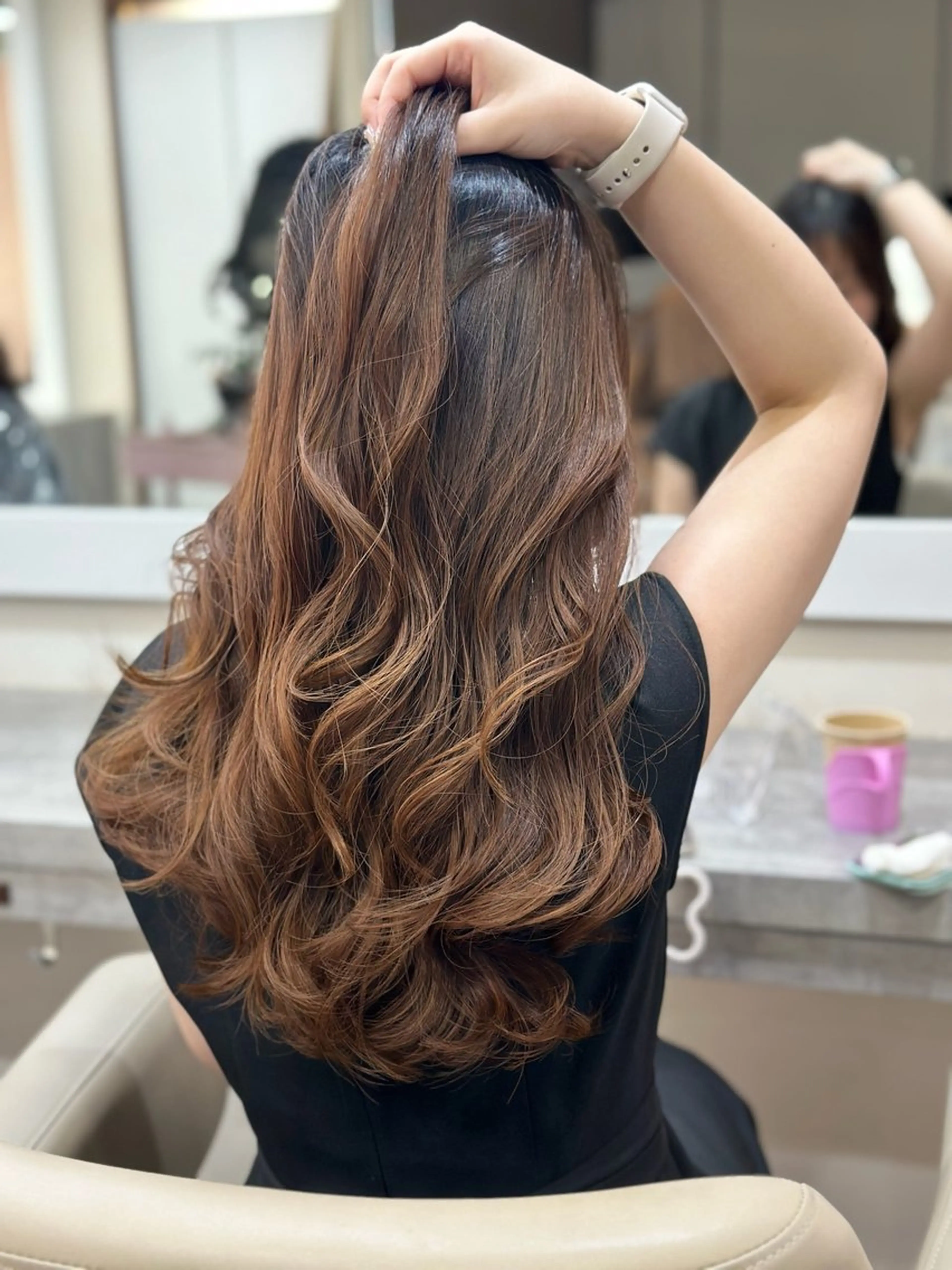 ロング コテ巻き/パーマ/艶 透明感/荻原凜太郎のヘアスタイル