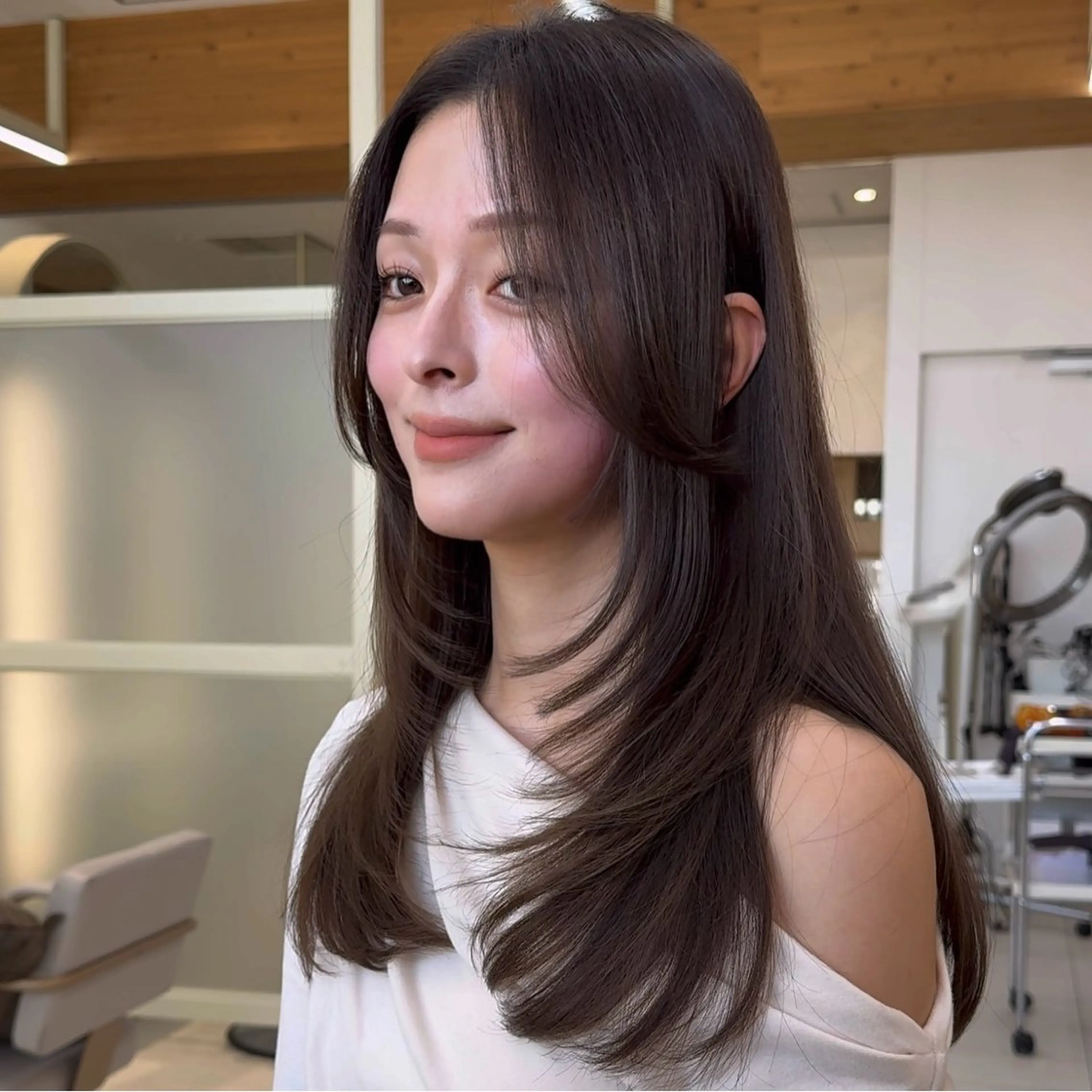 ロング カット トリートメント 似合わせレイヤー/ 透明感カラーのヘアスタイル