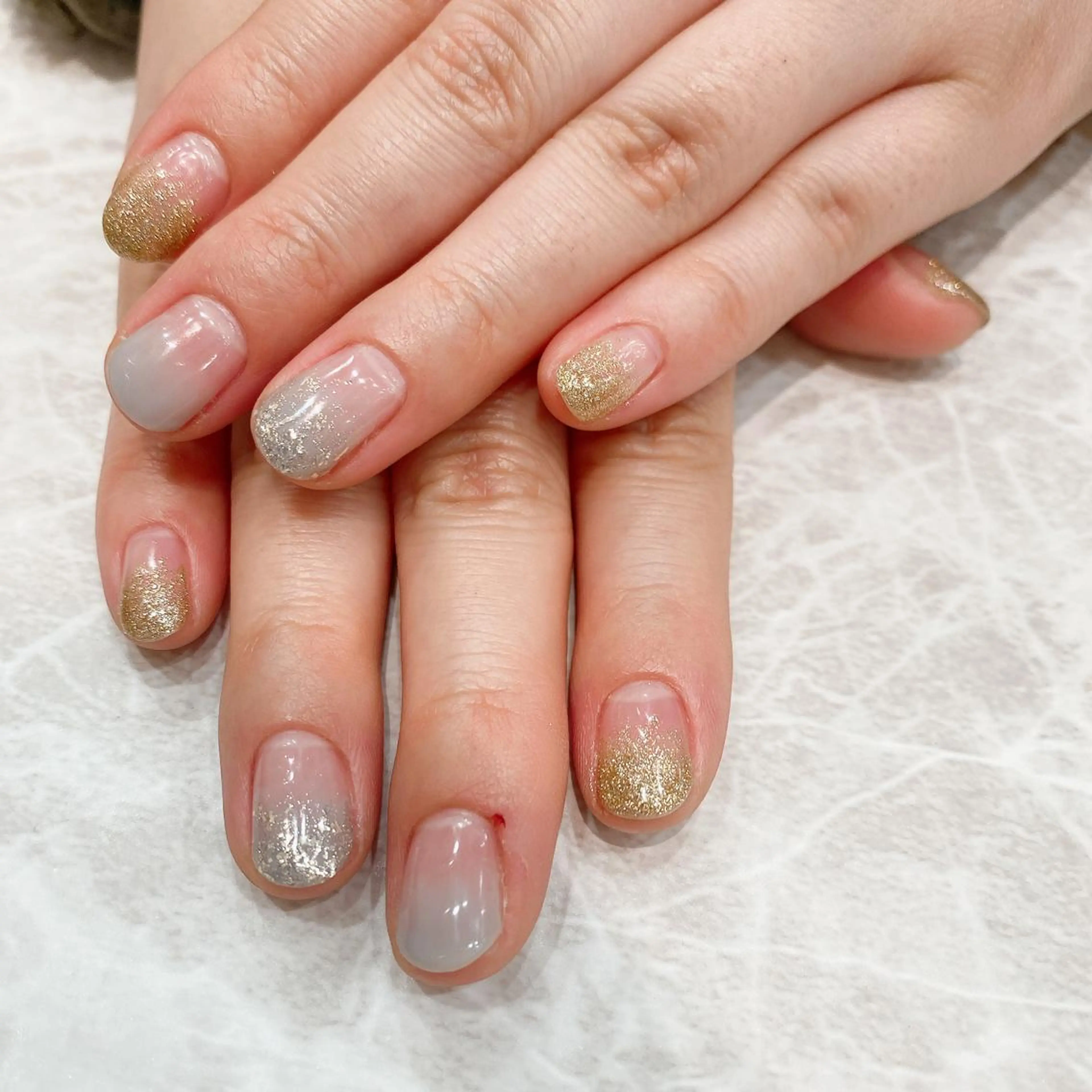 ネイル グラデーション ハンドネイル 関谷 真登佳のネイルデザイン