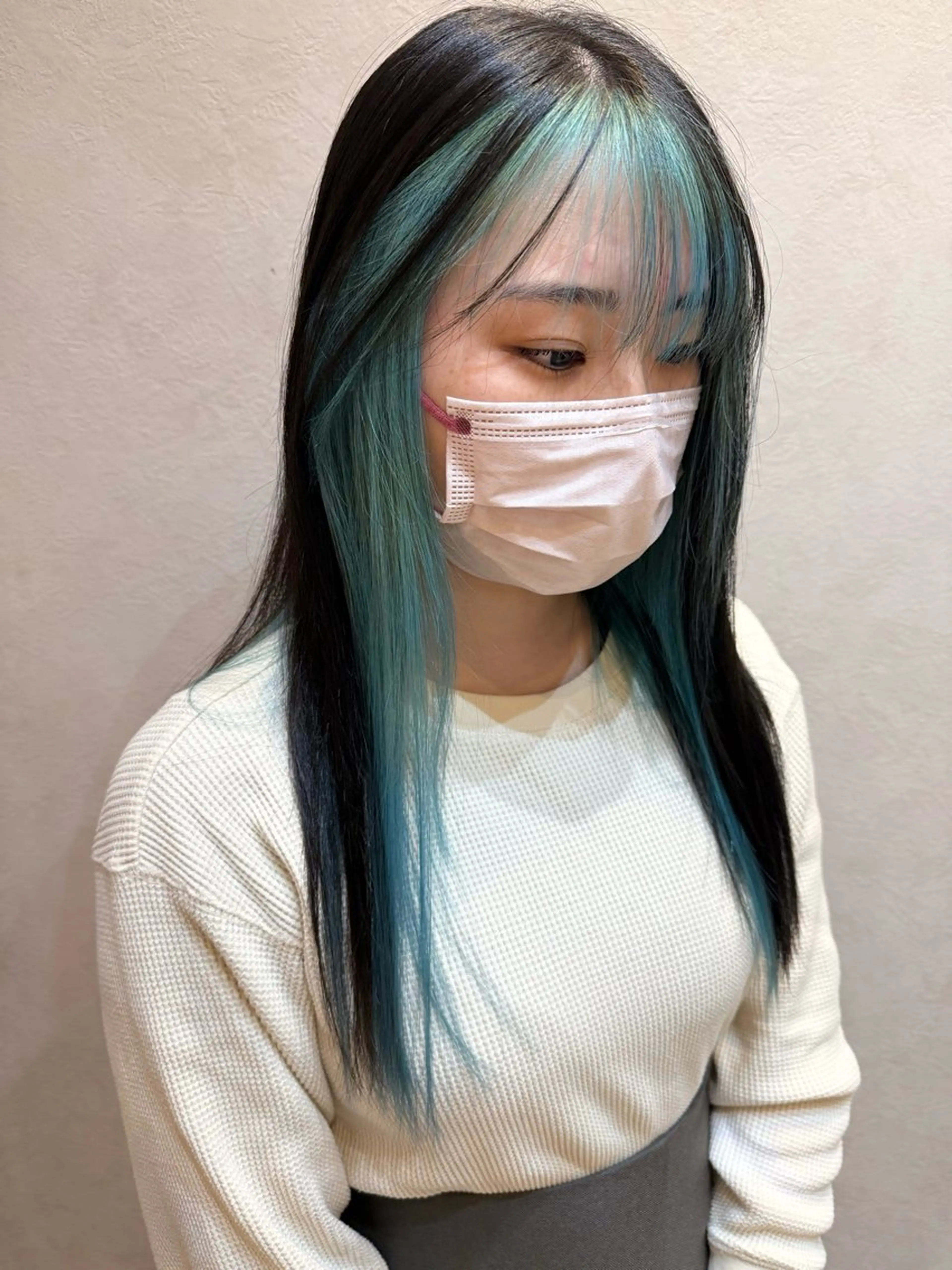 ロング ヘアカラー newi まーぼーのヘアスタイル