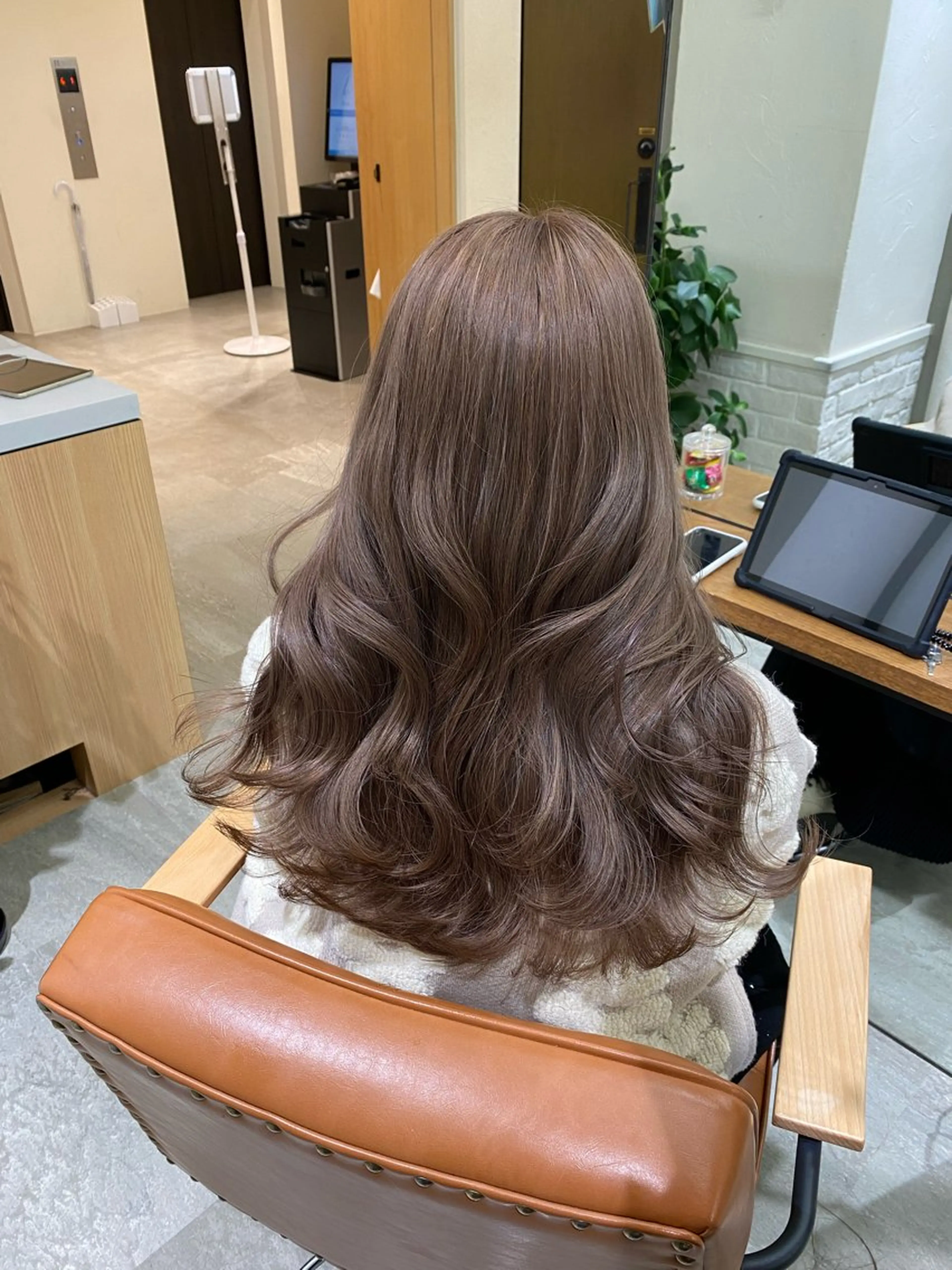 ロング カット ヘアカラー トリートメント ヘッドスパ 銀座/前髪顔まわり/ 透明感カラー/danのヘアスタイル