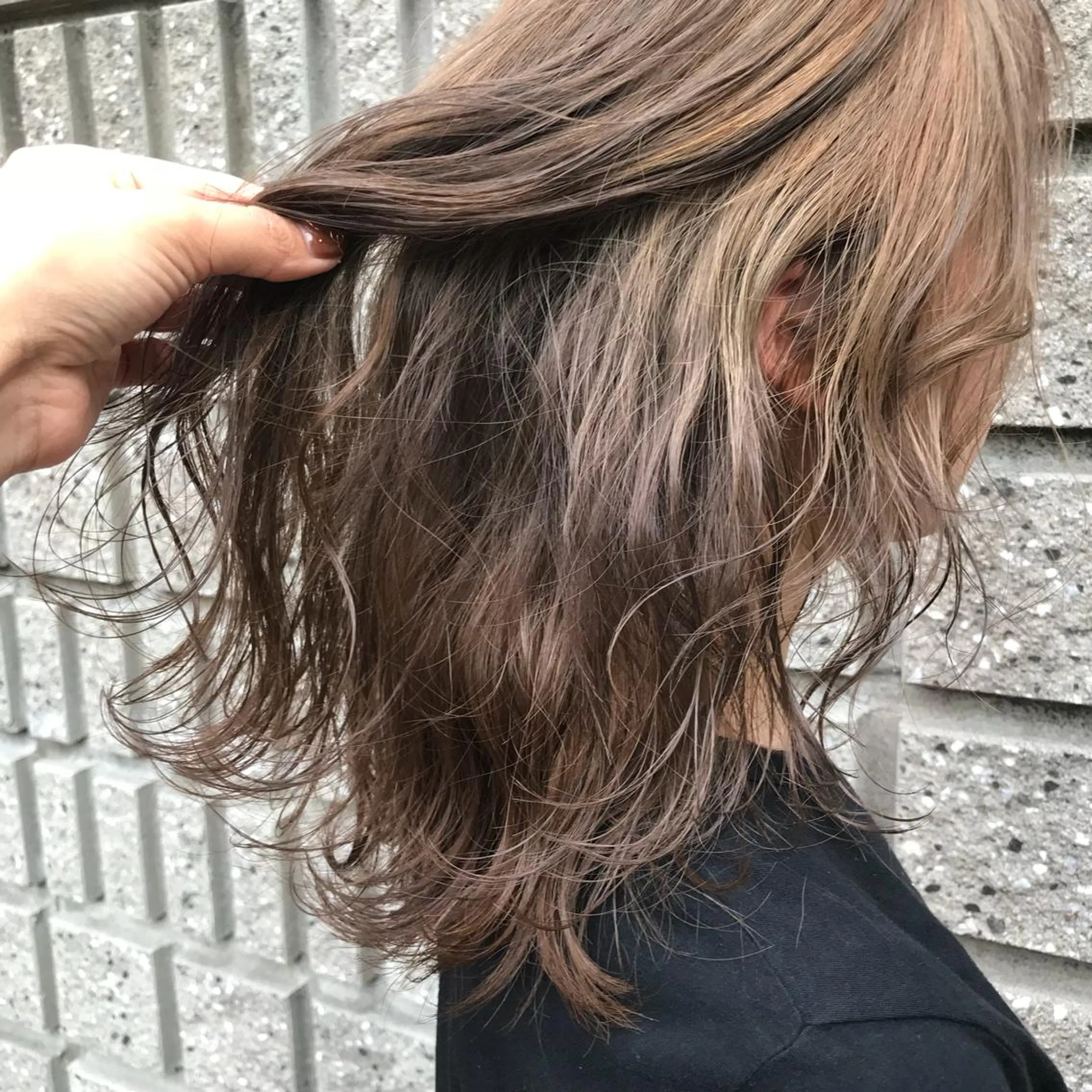 セミロング カラー ベージュカラー ラベンダーカラー ミルクティーベージュ ヘアカラー トリートメント レイヤー/顔周り /AKARIのヘアスタイル