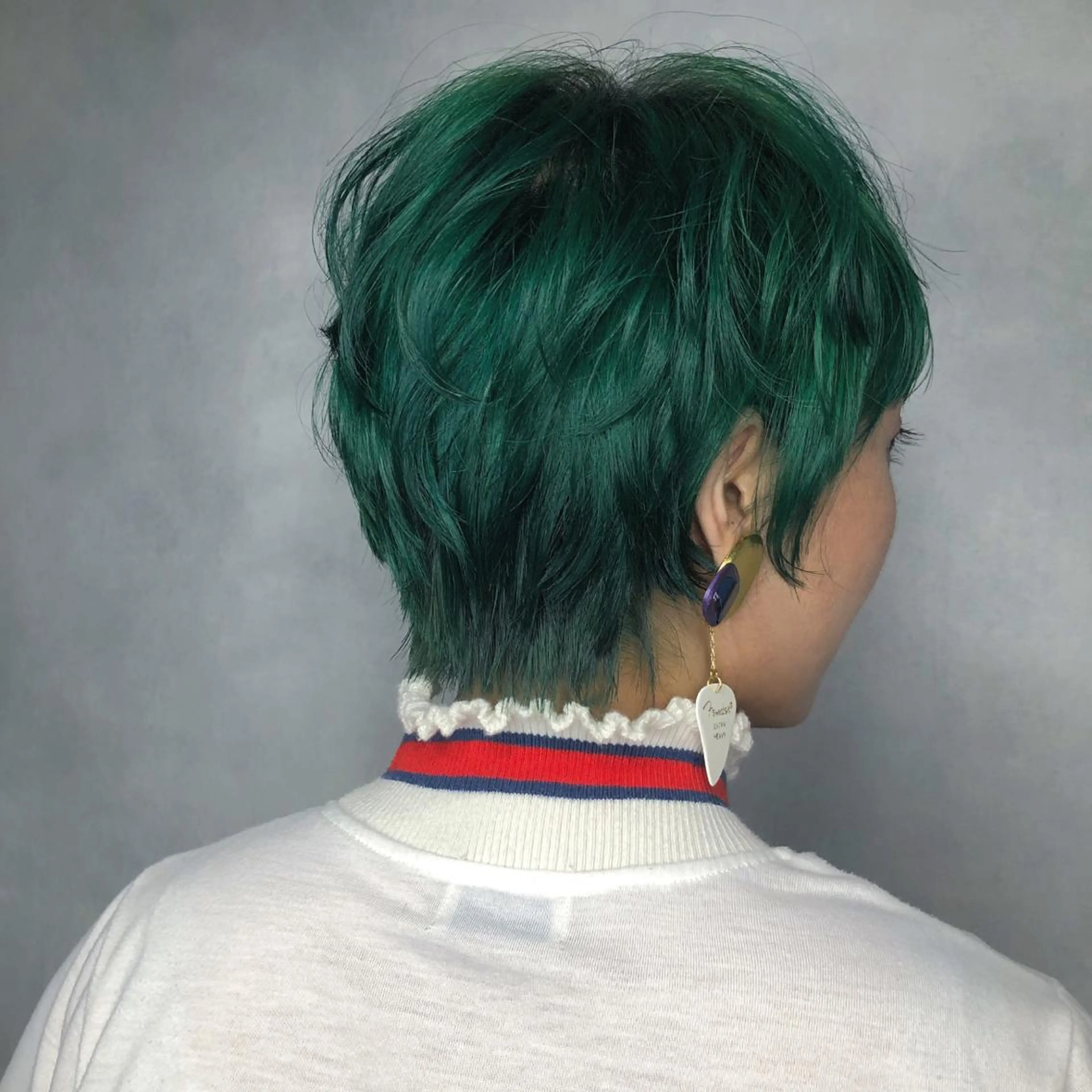 ショート カラー ブリーチ 顔周りカット 似合わせカット ショートヘア ウルフカット ORIKA 美容室のヘアスタイル