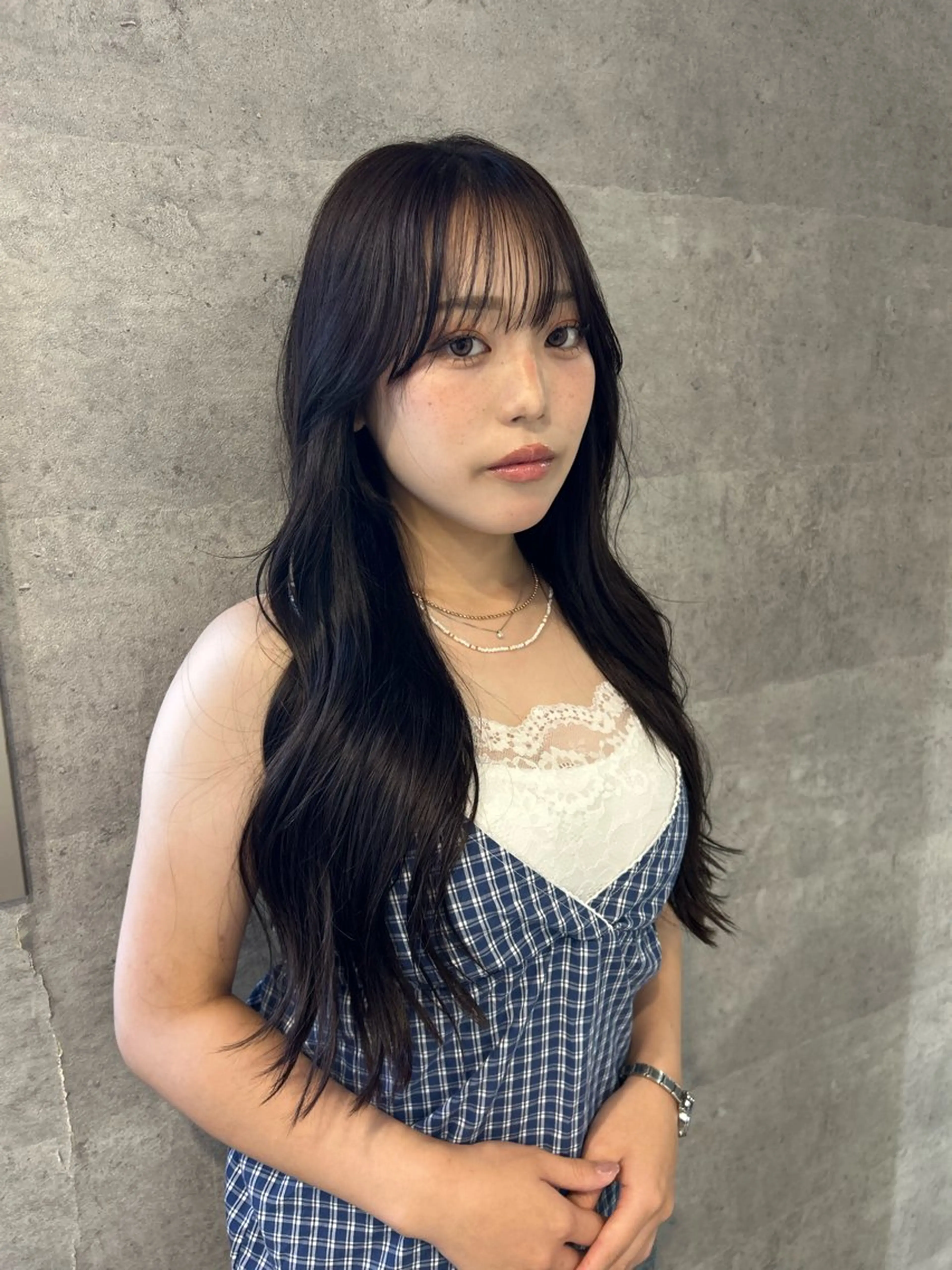 【⭐️大人気⭐️】顔周りカット＋艶カラー✨の写真