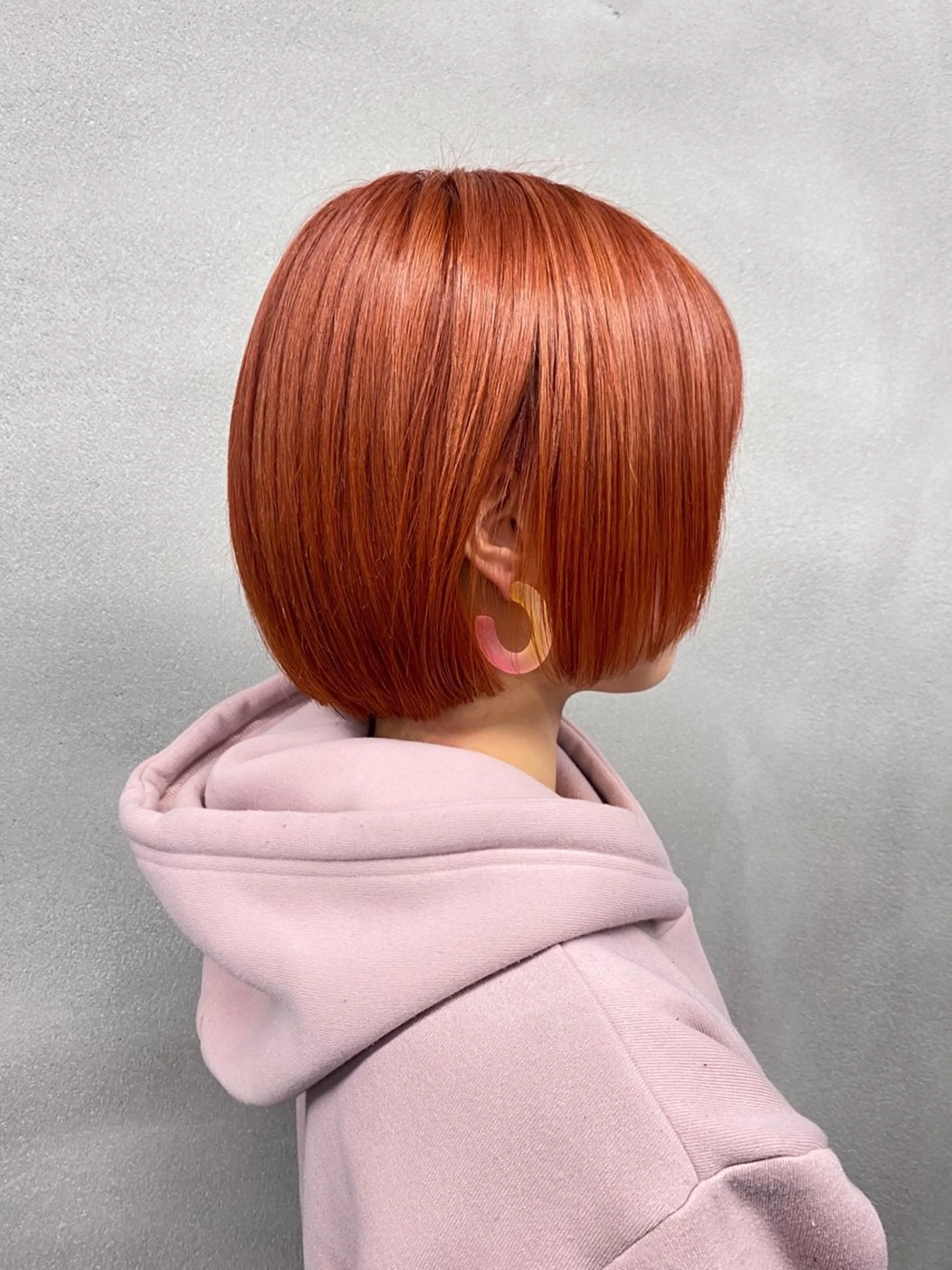 ショート カラー ブリーチ オレンジ ボブ 顔周りカット レイヤーカット ヘアカラー トリートメント 柏 デザインカラー/ レイヤー🐣シオリのヘアスタイル