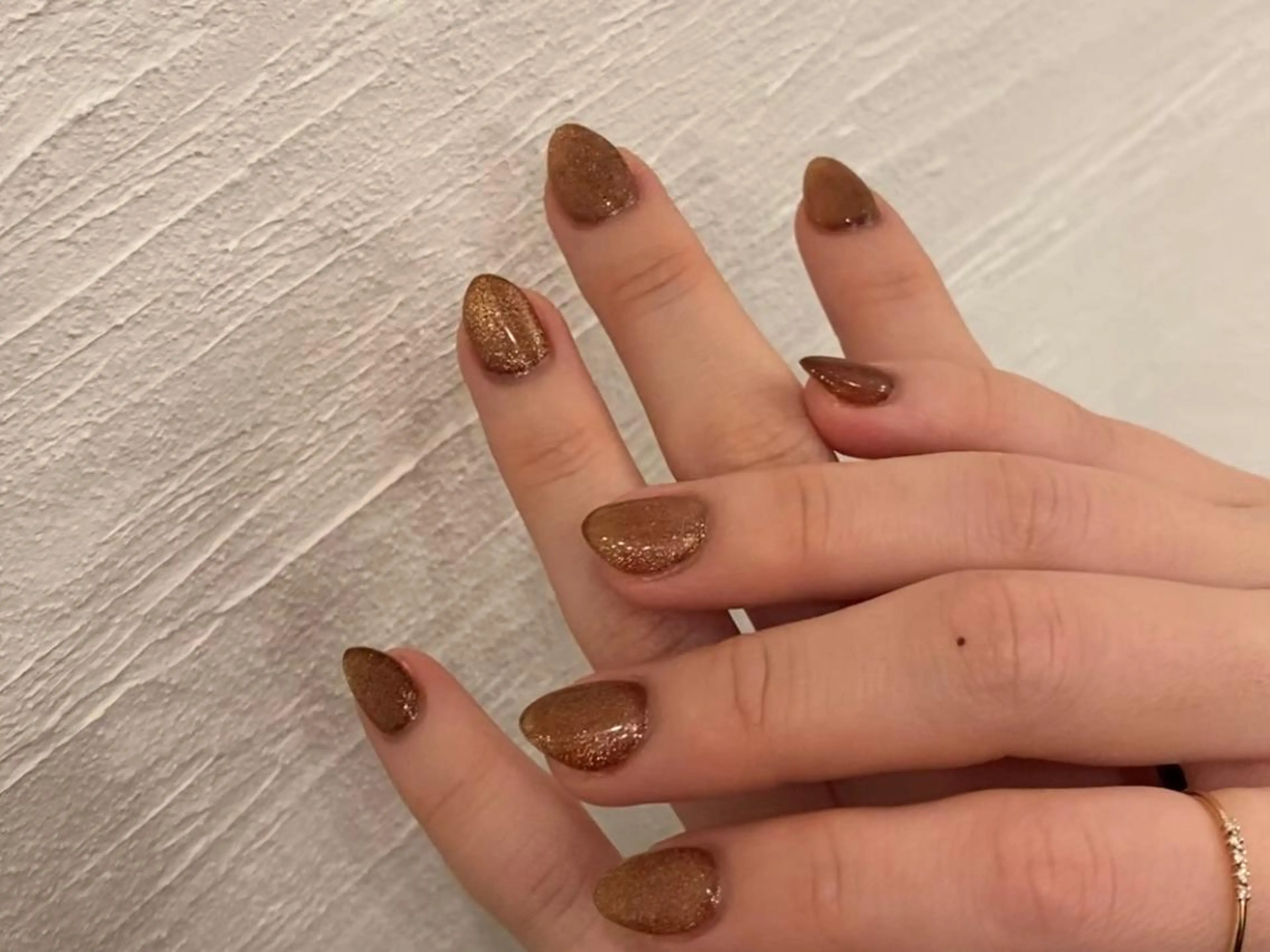 ネイル ワンカラーネイル ネイル&アイ　QUEEN&CRIMSON所属・眉WAX/ピーリング ホワイトニングの眉毛・アイブロウイメージ