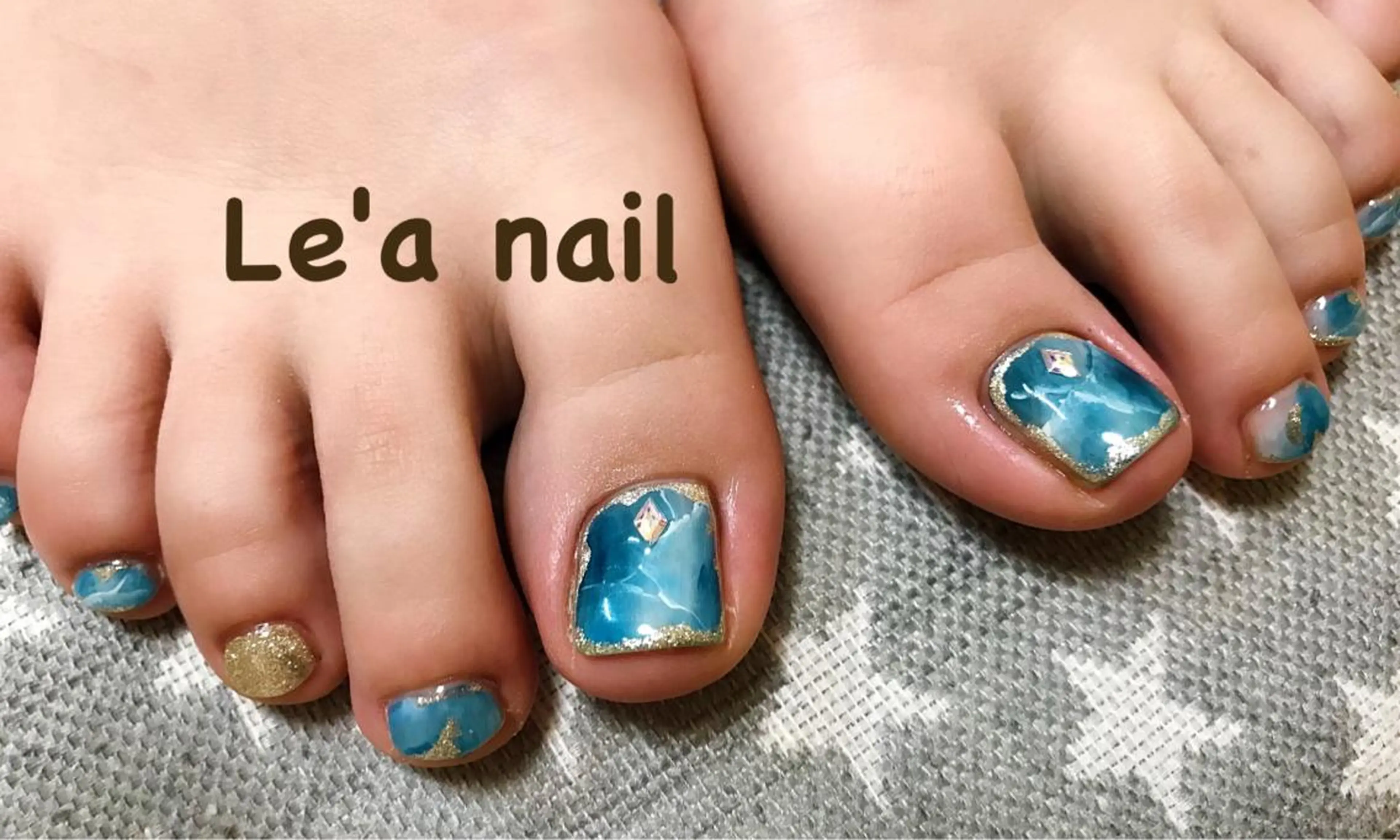 ネイル フットネイル 'mm所属・'mm  (ミリ) ＭＡＮＡＭＩのネイルデザイン