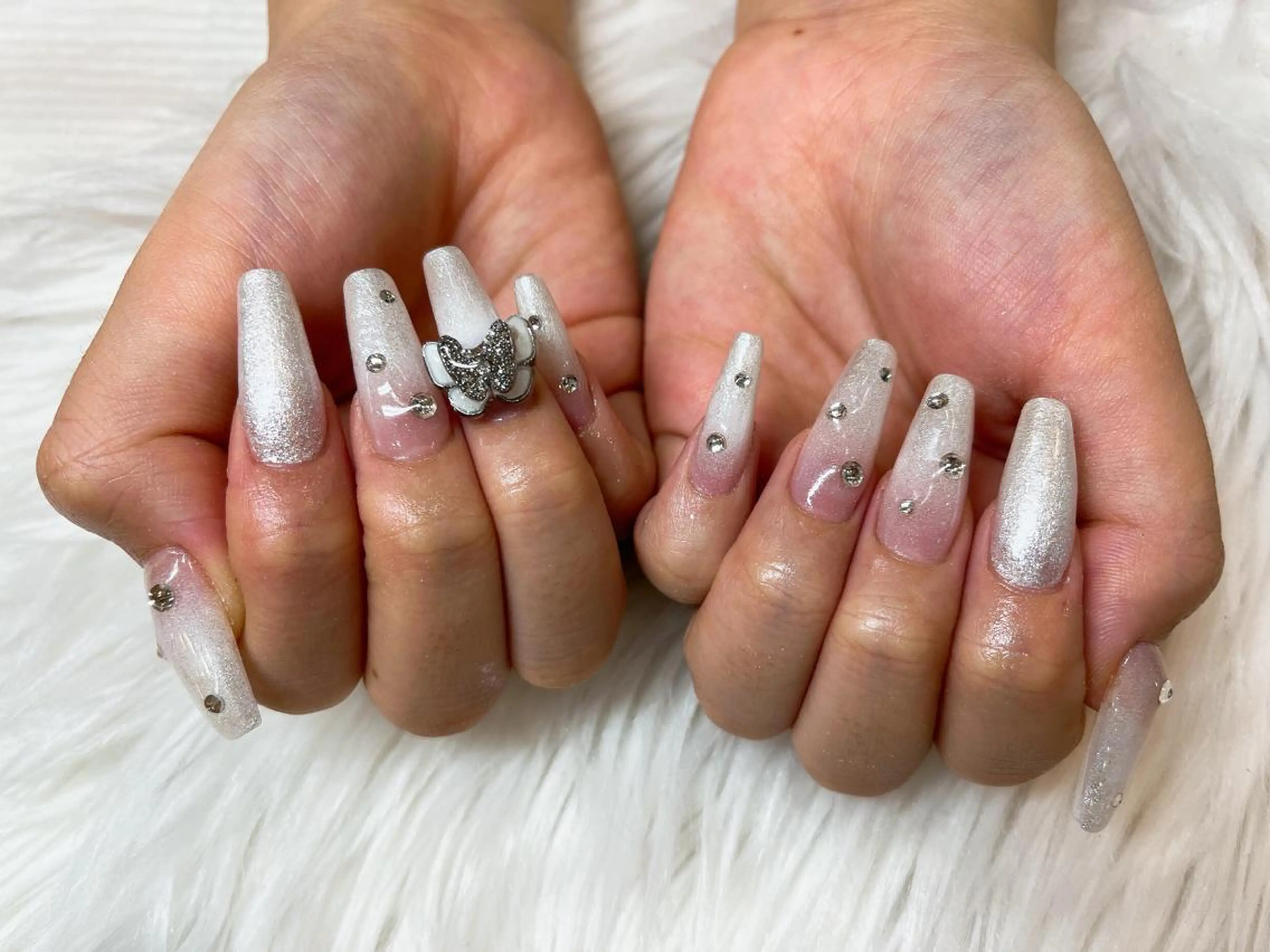 ネイル ハンドネイル SOARE🤍 🤍のネイルデザイン