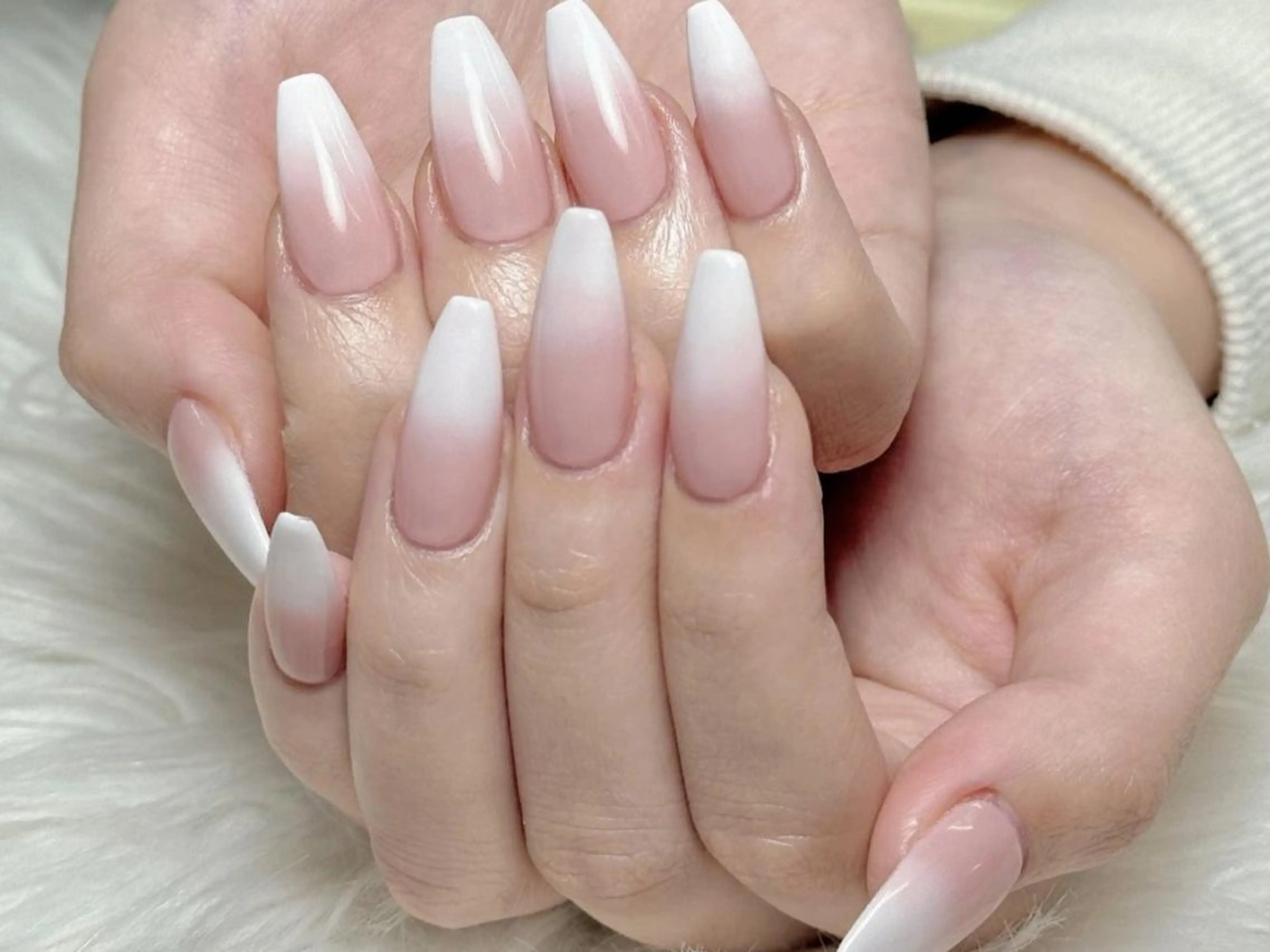 メンズ ネイル アートネイル フレンチネイル ジェルネイル キラキラネイル パラジェル Bloom kabukiのネイルデザイン