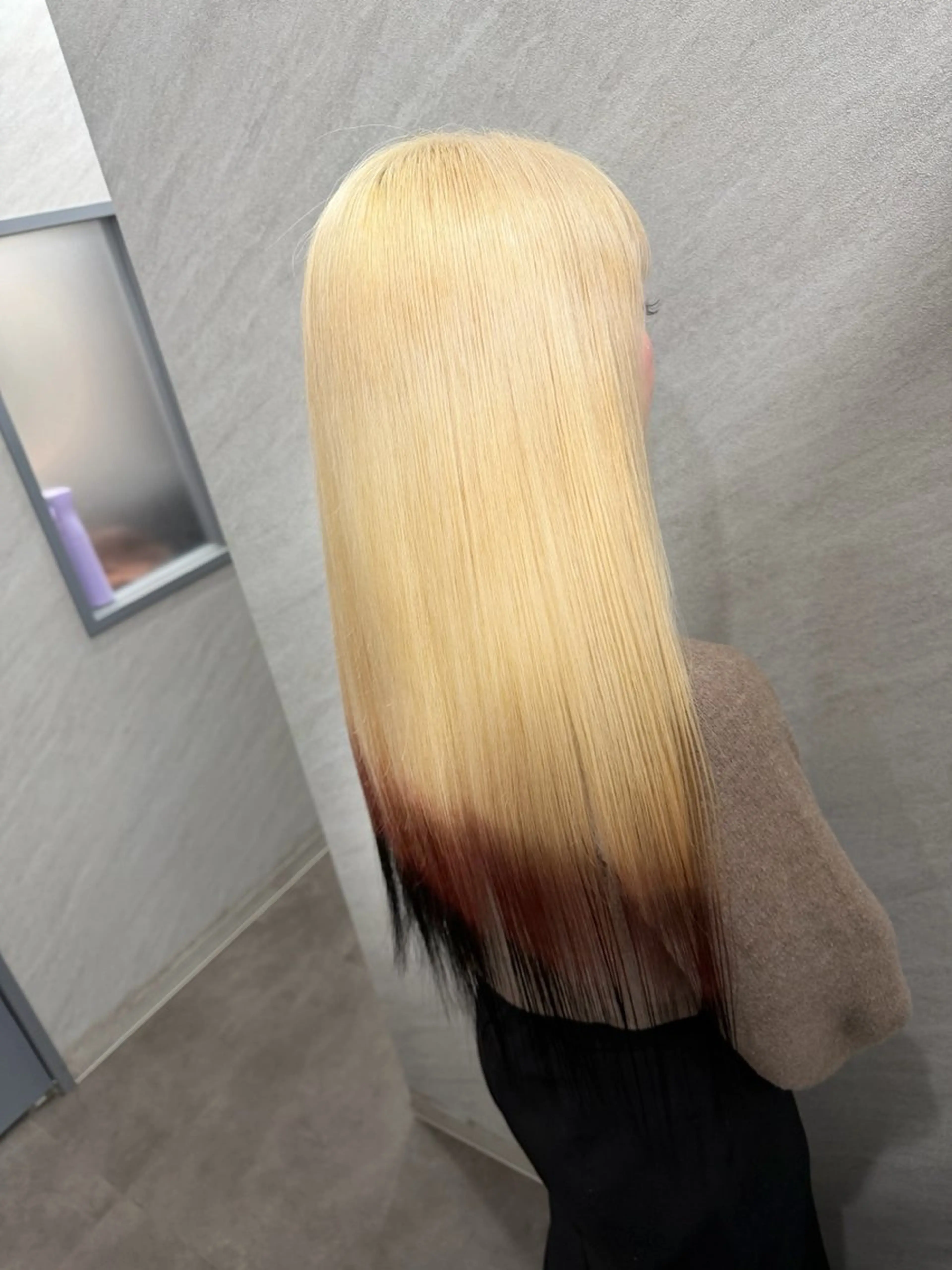 ロング カラー ブリーチ ケアブリーチ カット ヘアカラー トリートメント 砂野 真璃奈のヘアスタイル