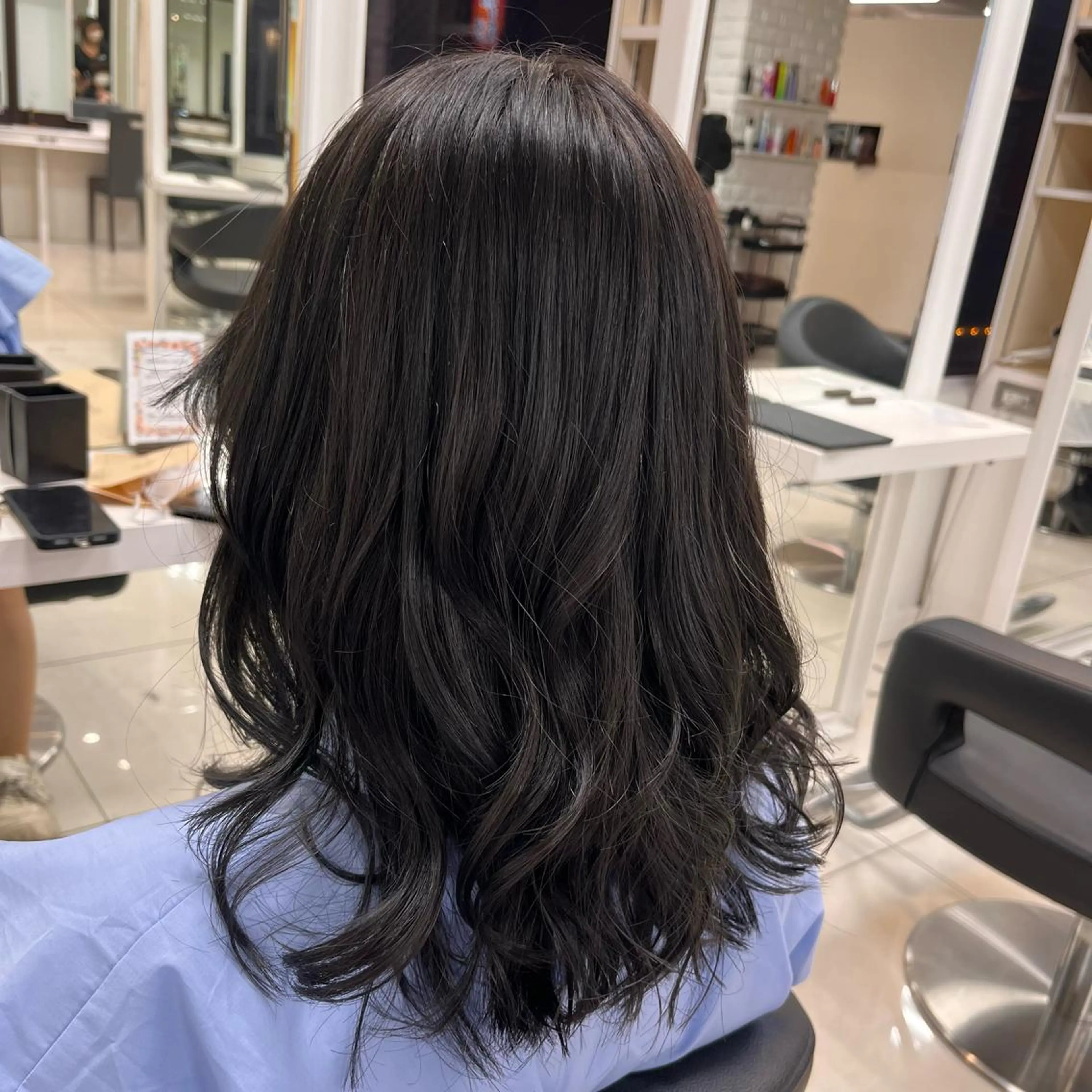ミディアム カラー ラベンダーカラー ラベンダーグレー カット ヘアカラー トリートメント 【センターパート/ マッシュ】ryokaのヘアスタイル