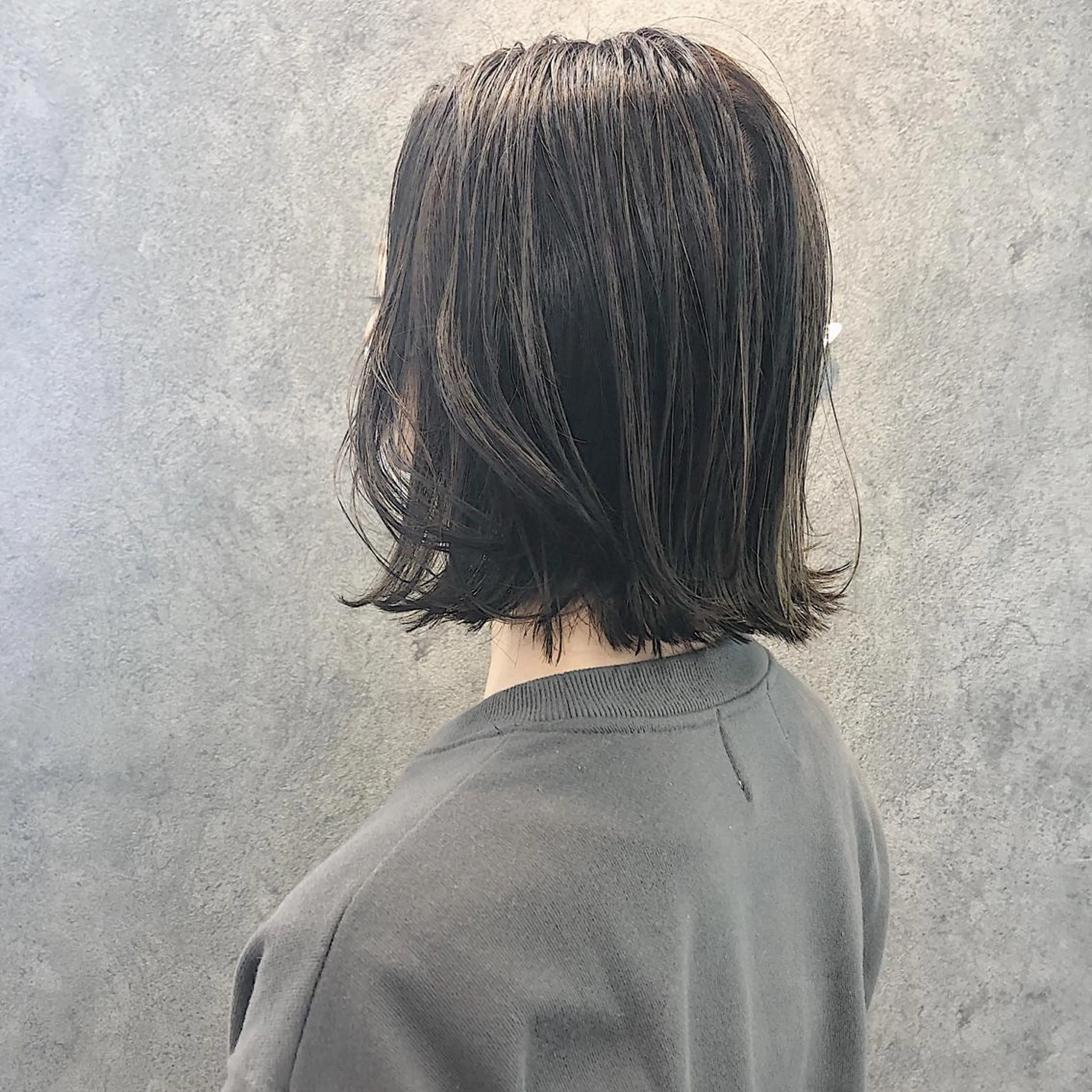 ミディアム 切りっぱなしボブ ボブ ハイライト カット ヘアカラー トリートメント 所渉/韓国レイヤー /ウルフカットのヘアスタイル