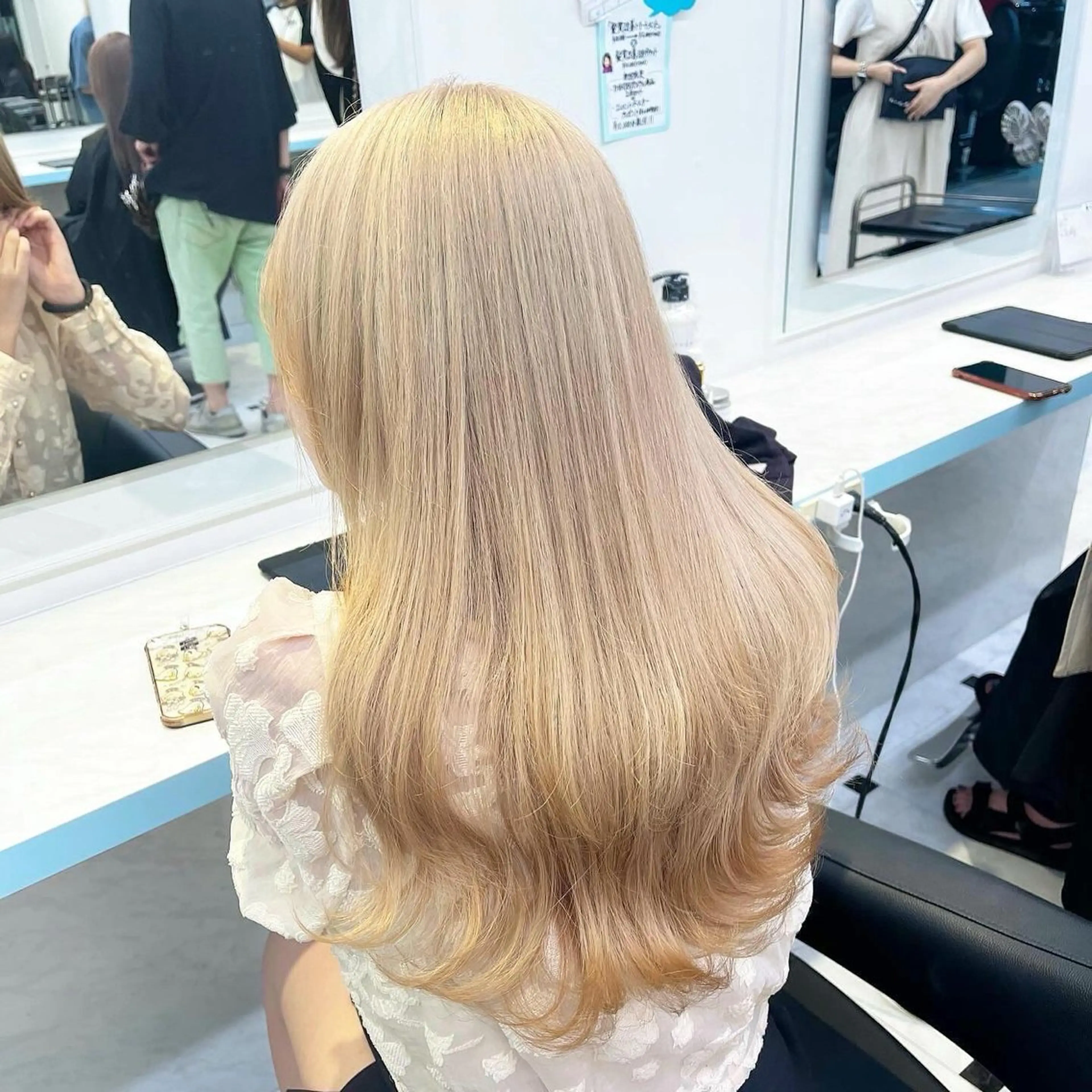 ロング カラー ヘアカラー トリートメント ブリーチカラー 🩵MIZUKIのヘアスタイル