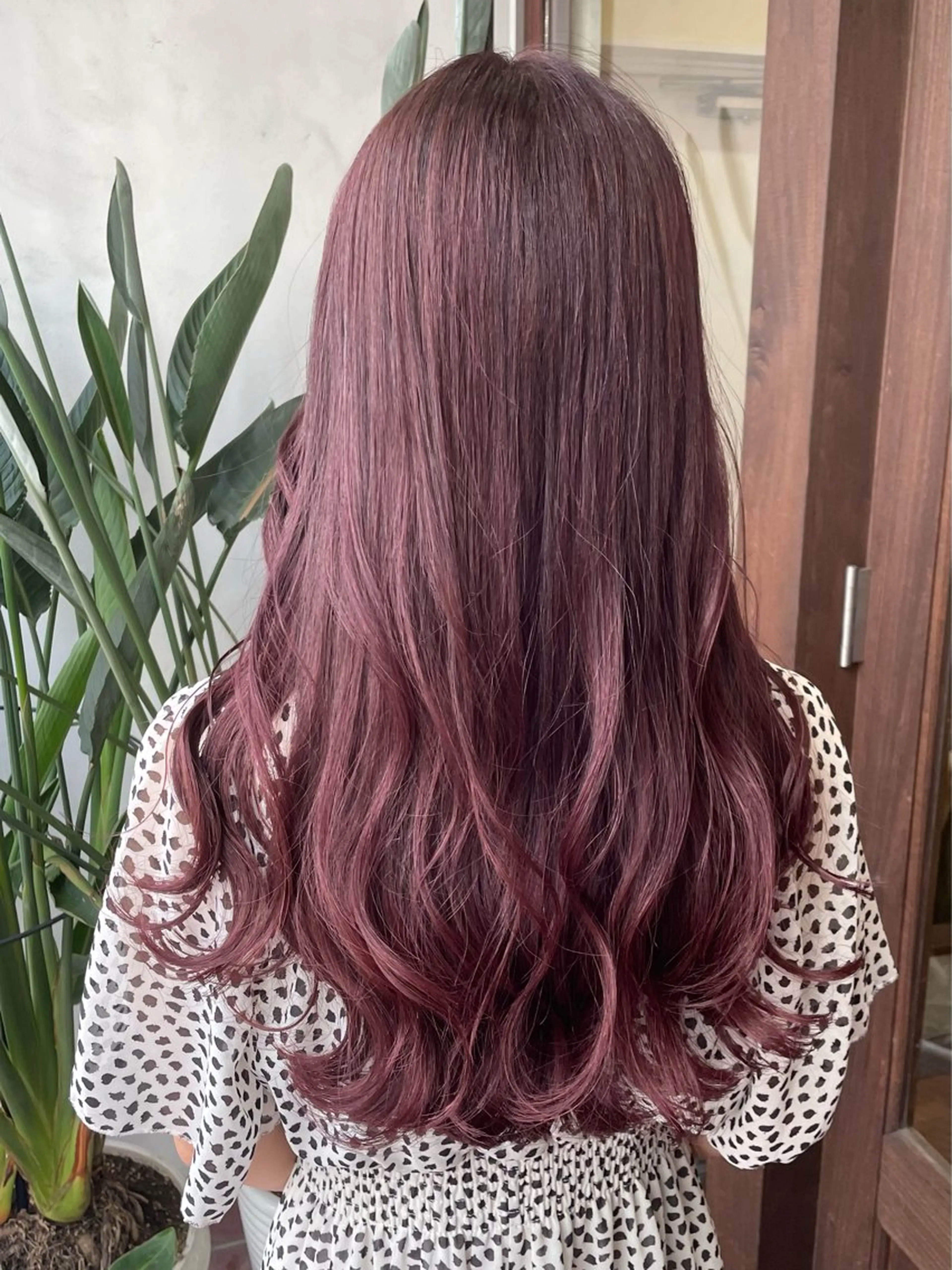 ロング カラー 佐藤 琴海のヘアスタイル