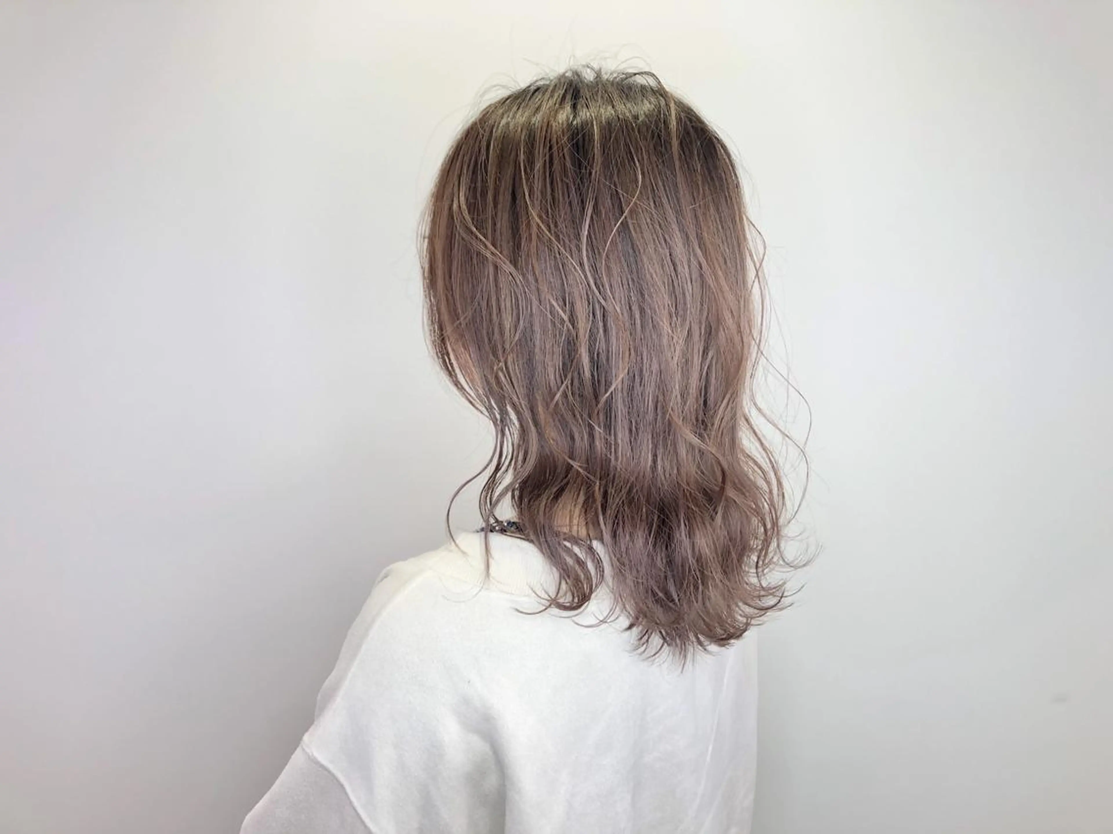 セミロング カラー ヘアカラー 関 京磨のヘアスタイル